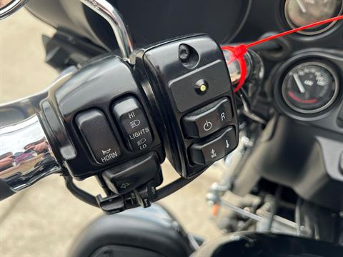 2013 Harley-Davidson Tri Glide® Ultra Classic® in Columbia, Missouri - Photo 7