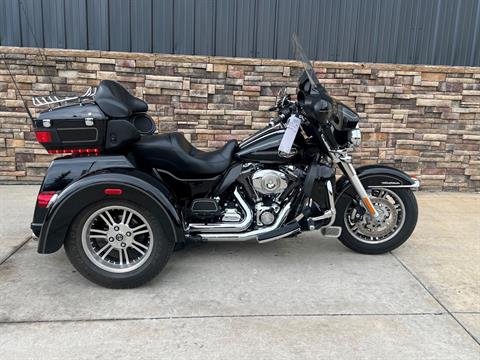 2013 Harley-Davidson Tri Glide® Ultra Classic® in Columbia, Missouri - Photo 11