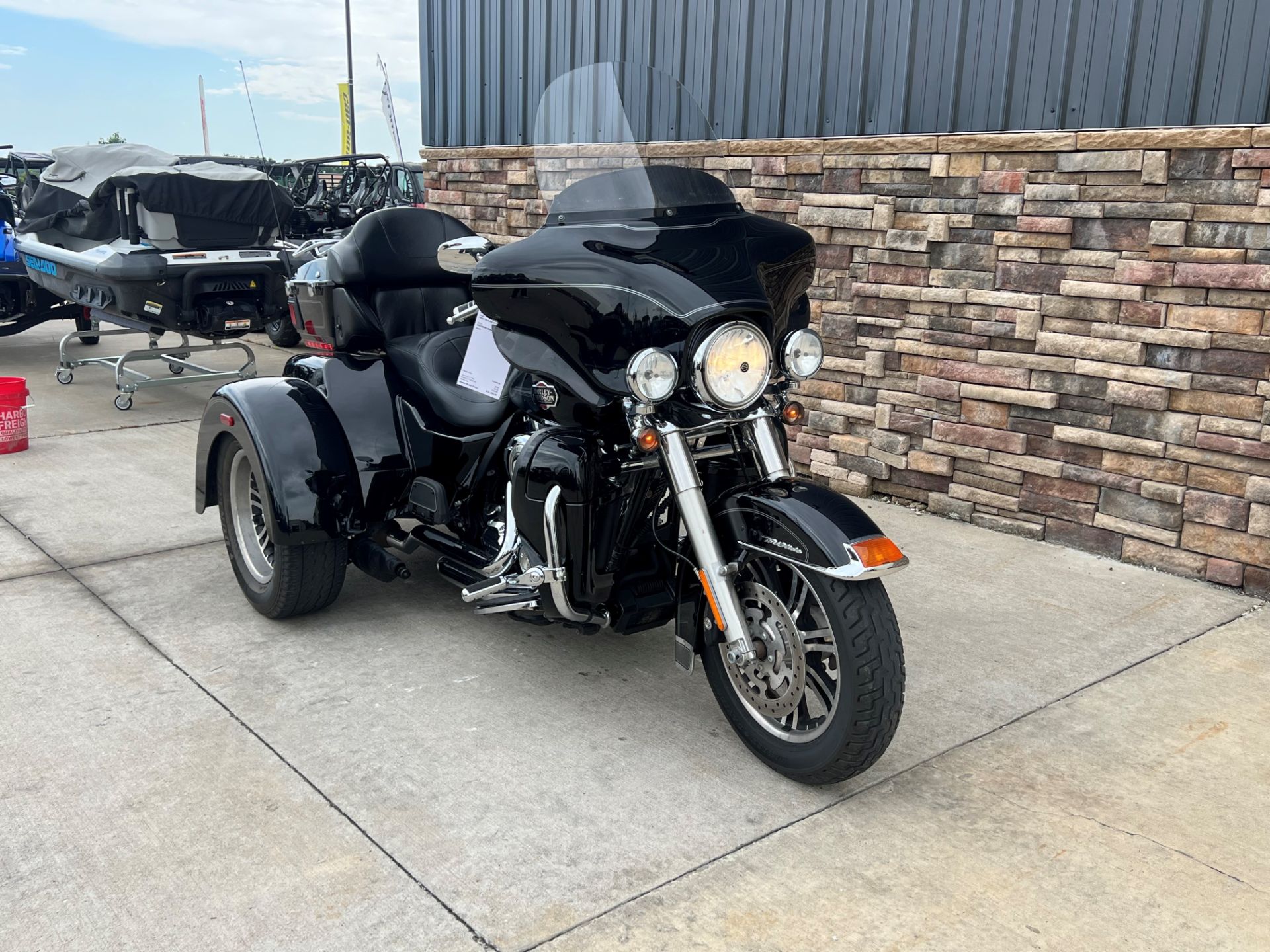 2013 Harley-Davidson Tri Glide® Ultra Classic® in Columbia, Missouri - Photo 13