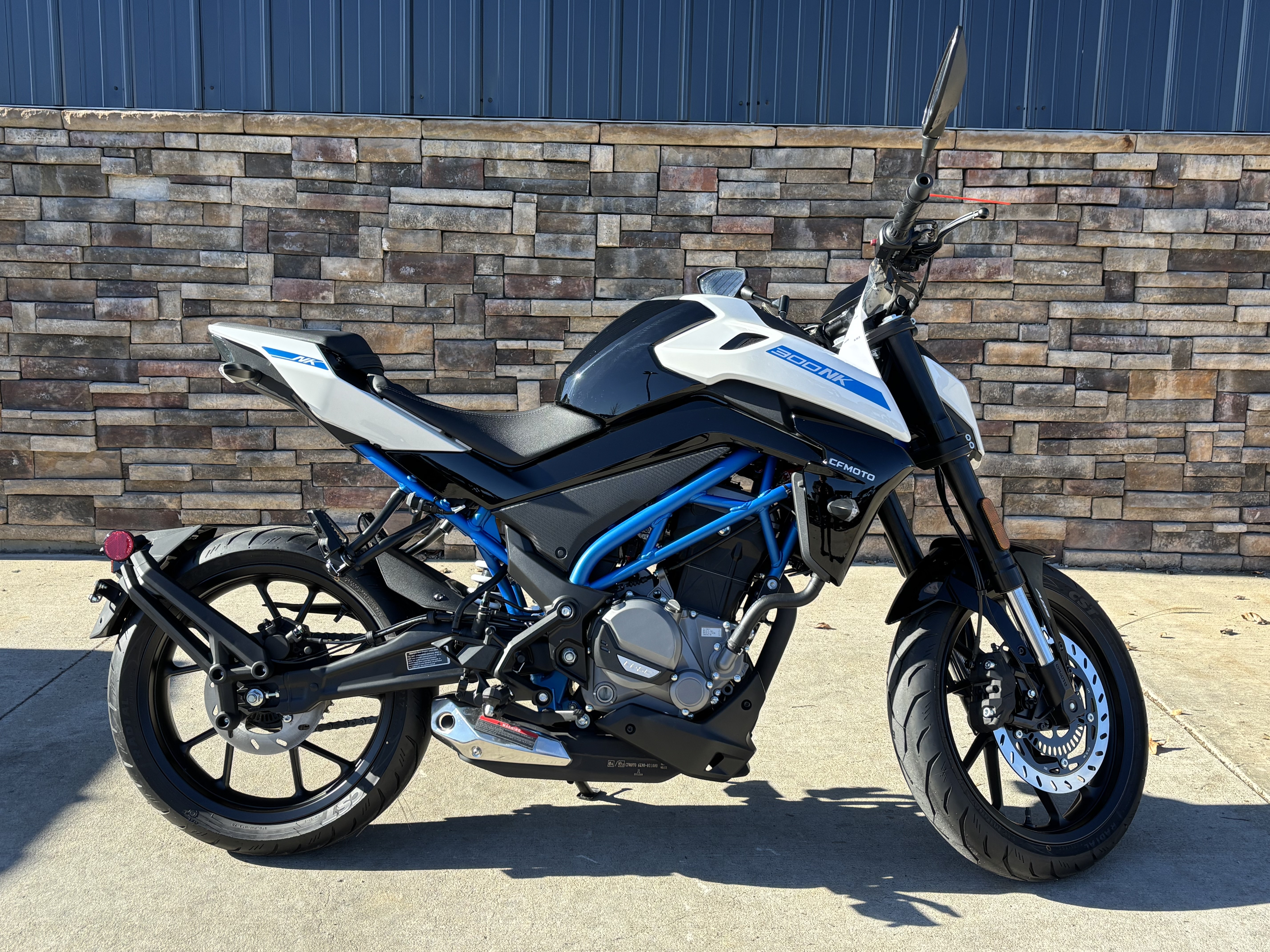New 2024 CFMOTO 300NK, Columbia MO | Specs, Price, Photos | Nebula