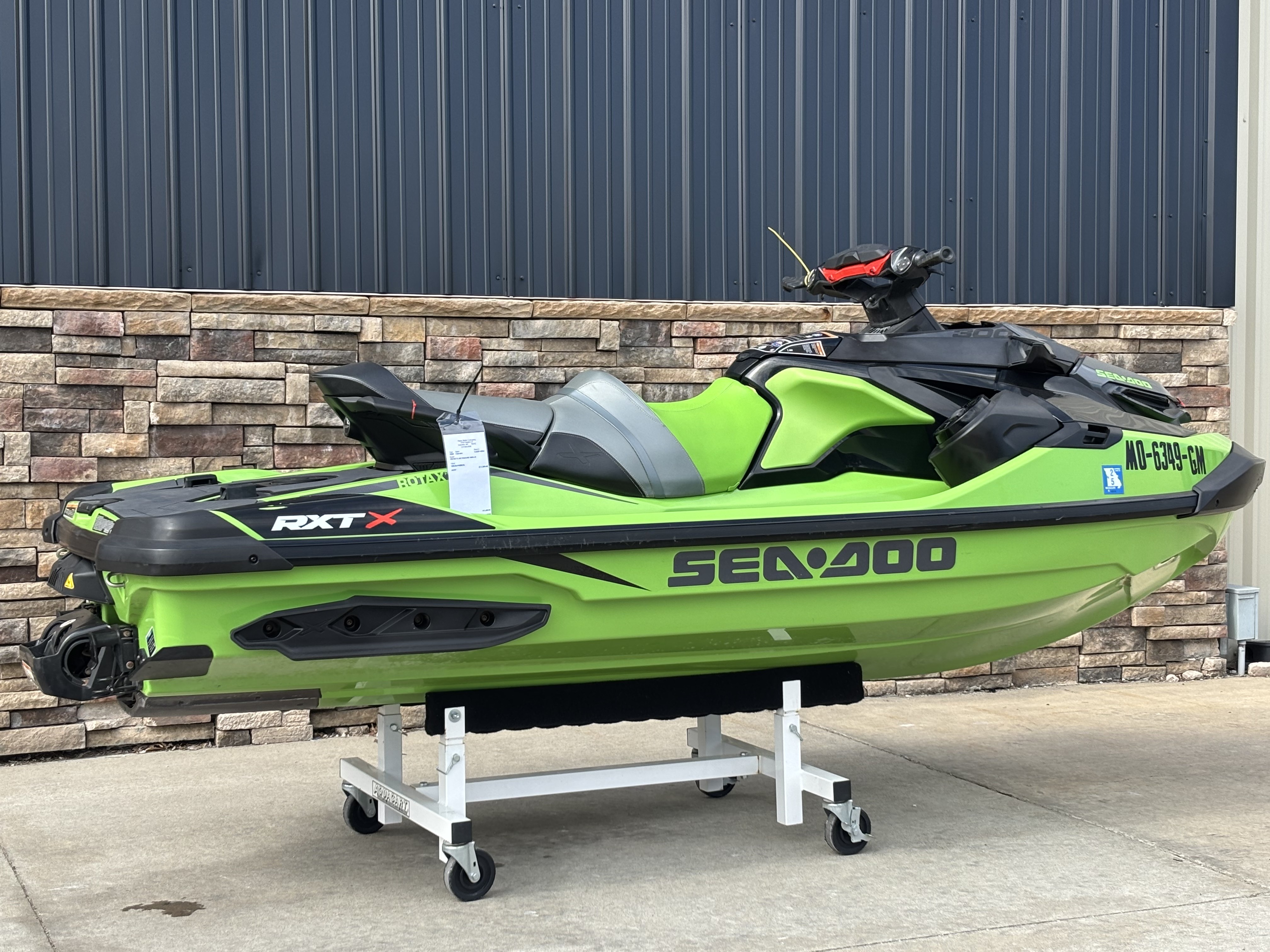 2020 Sea-Doo PW RXT-X 300 W/SOUND GM/B 20 in Columbia, Missouri - Photo 2