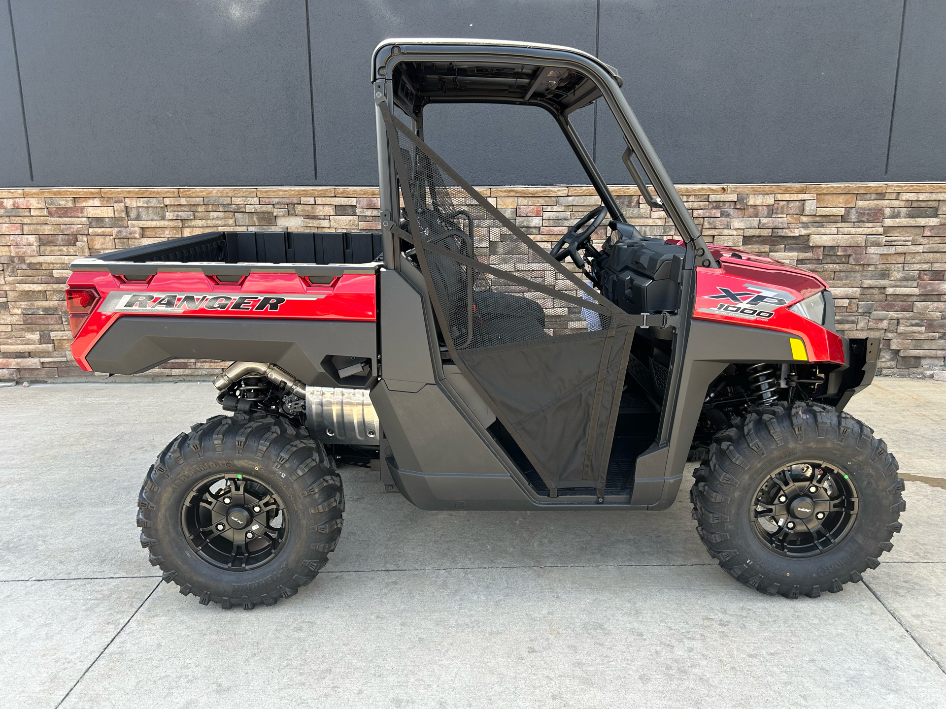 2025 Polaris Ranger XP 1000 Premium in Columbia, Missouri - Photo 12