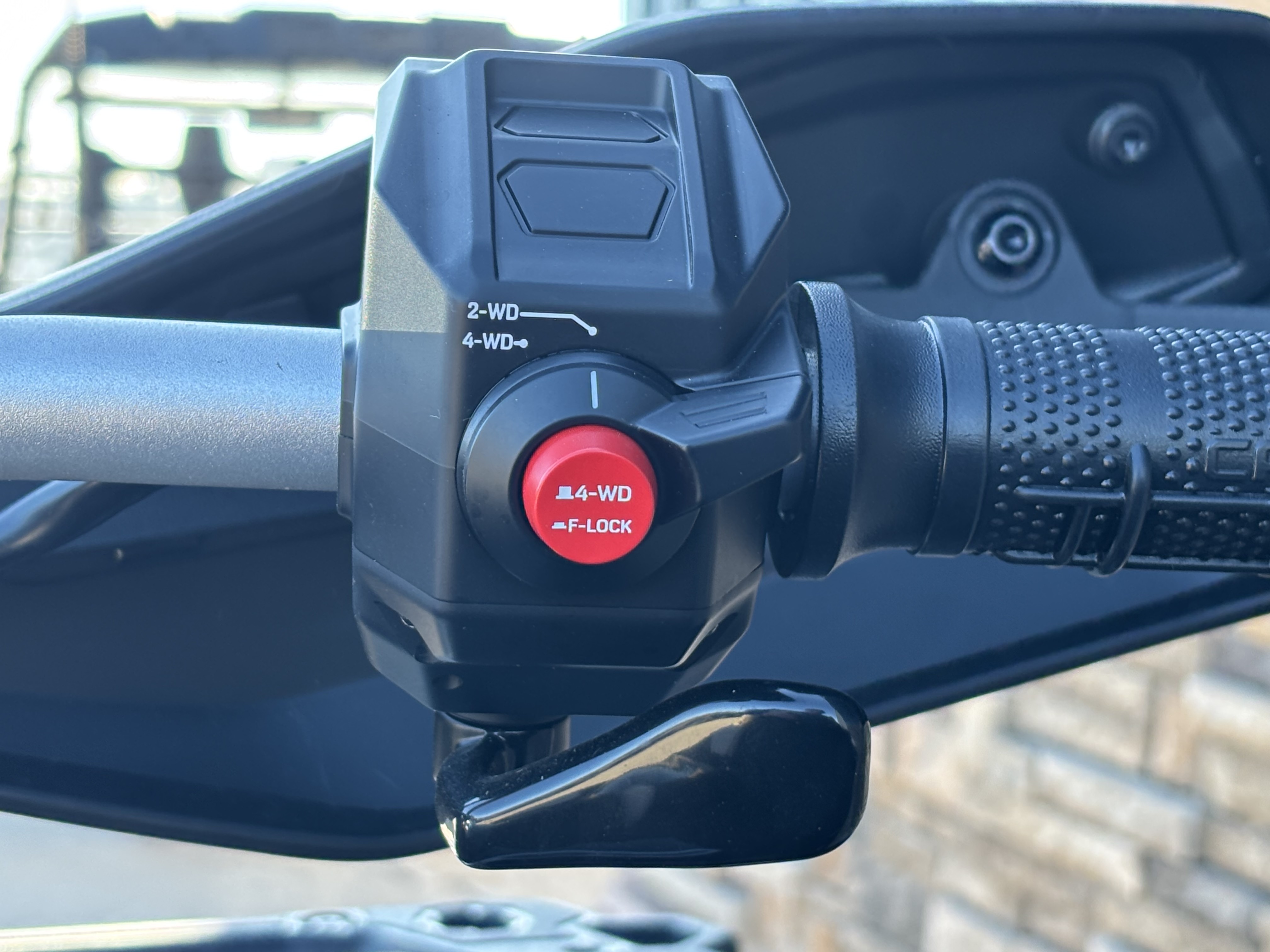 2026 CFMOTO CForce 1000 Touring in Columbia, Missouri - Photo 9