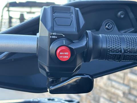 2026 CFMOTO CForce 1000 Touring in Columbia, Missouri - Photo 9