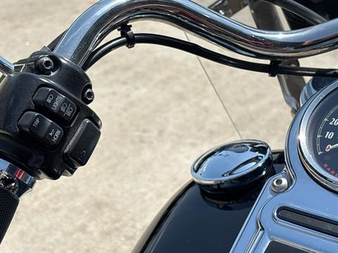 2013 Harley-Davidson Dyna® Super Glide® Custom in Columbia, Missouri - Photo 10