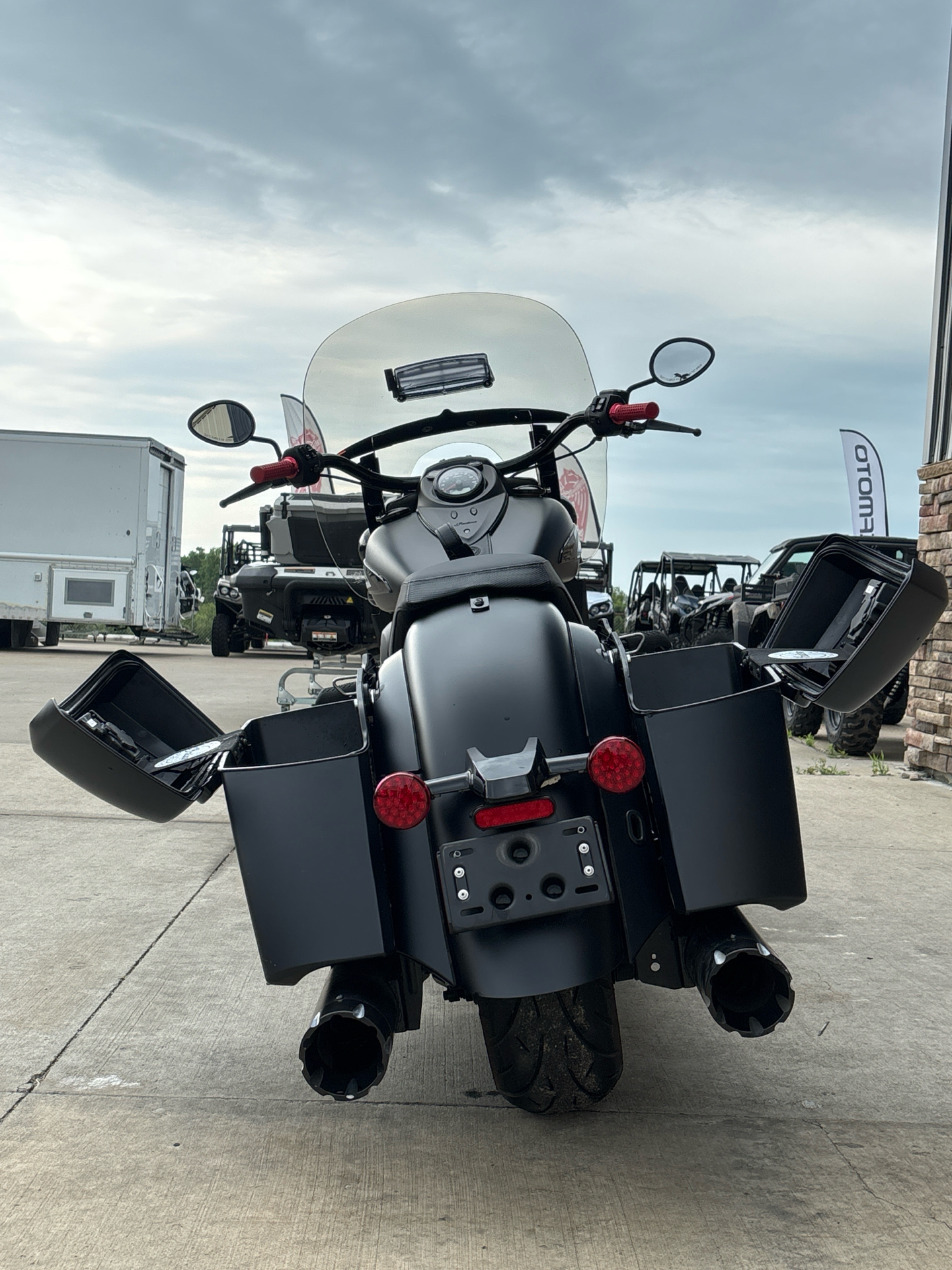 2023 Indian Motorcycle Springfield® Dark Horse® in Columbia, Missouri - Photo 5