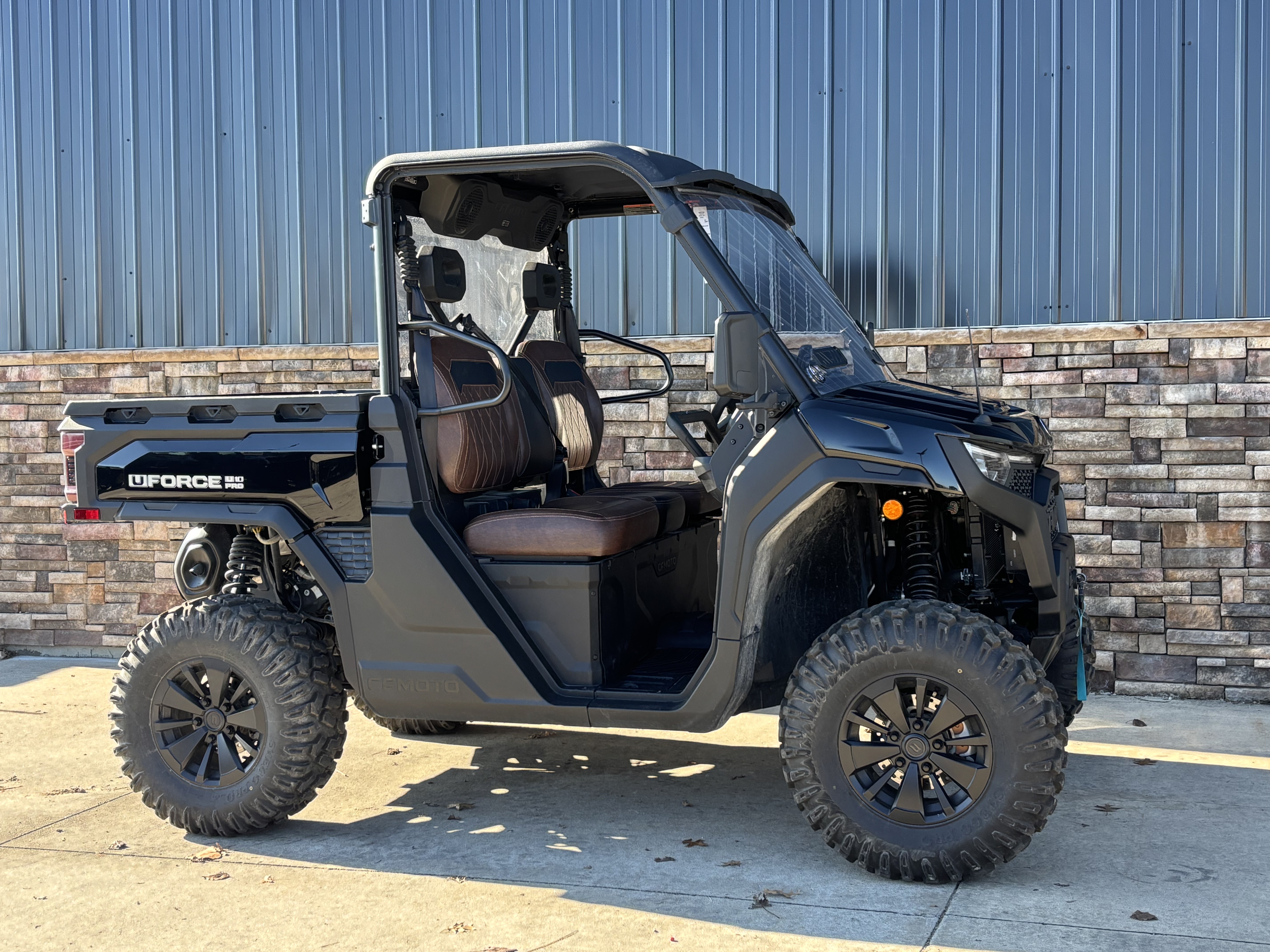2025 CFMOTO UFORCE U10 Pro in Columbia, Missouri - Photo 2