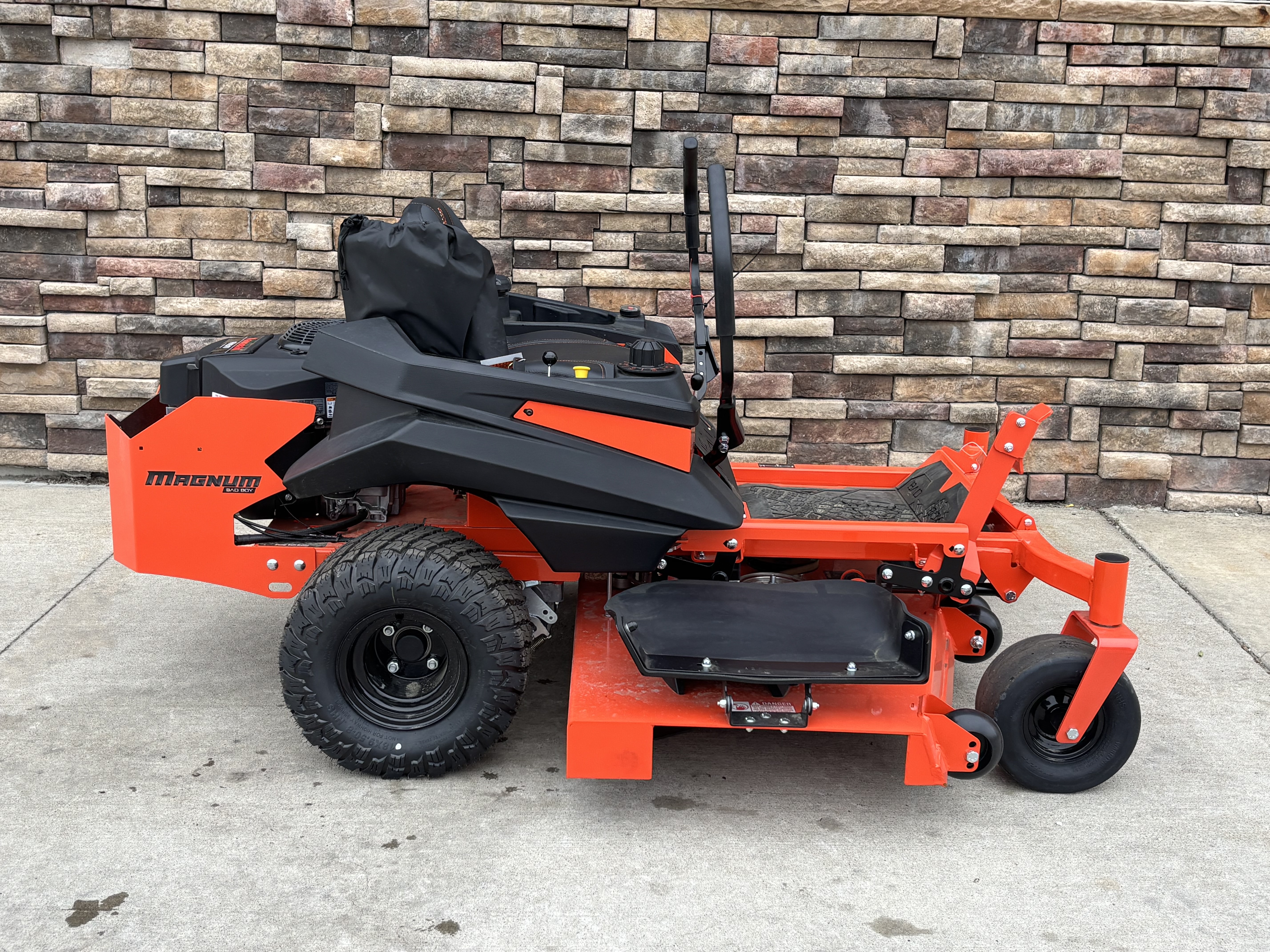 New Bad Boy Mowers MZ Magnum 60 in. Kawasaki FR651V 21.5 hp