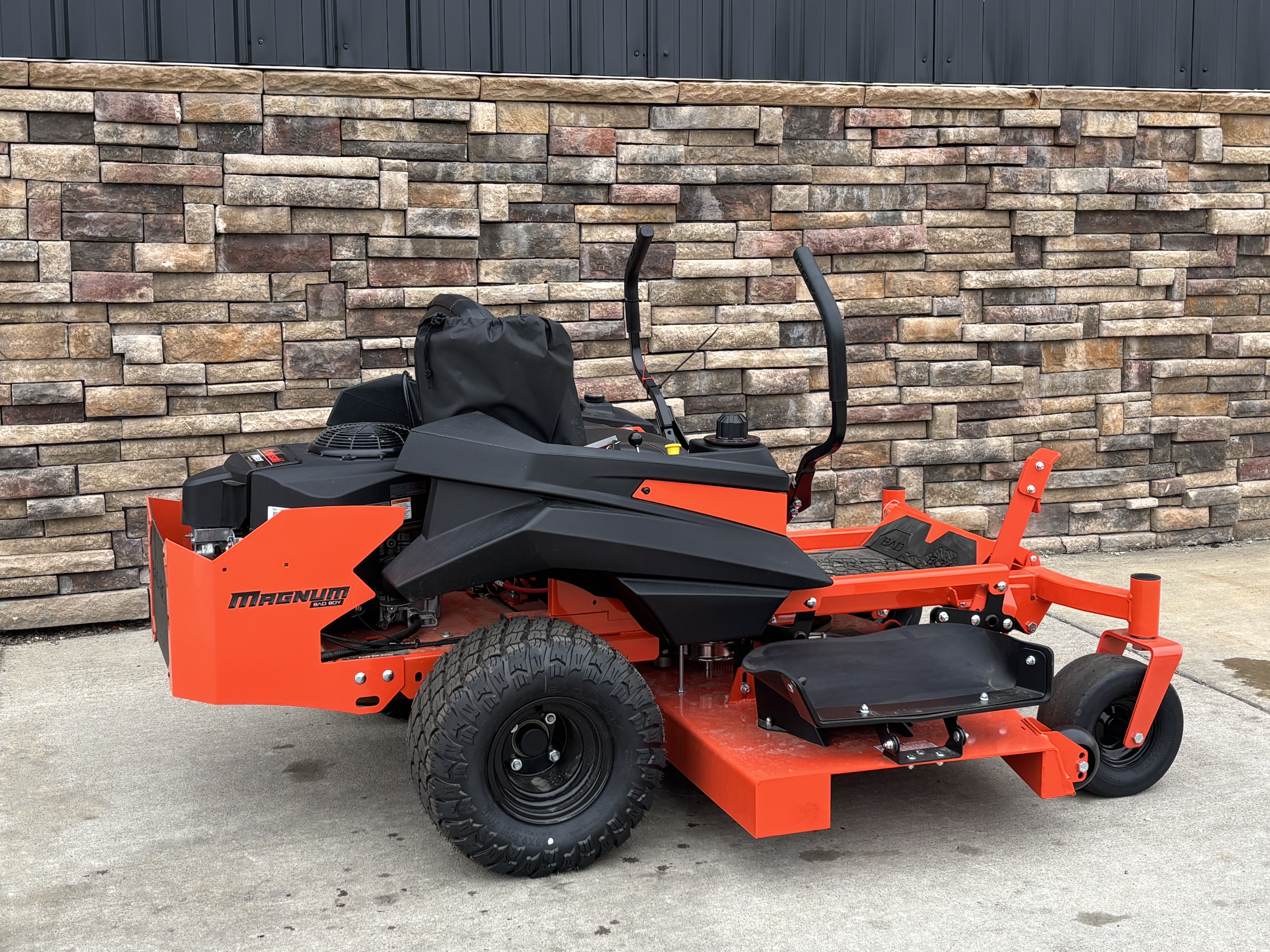 New Bad Boy Mowers MZ Magnum 60 in. Kawasaki FR651V 21.5 hp