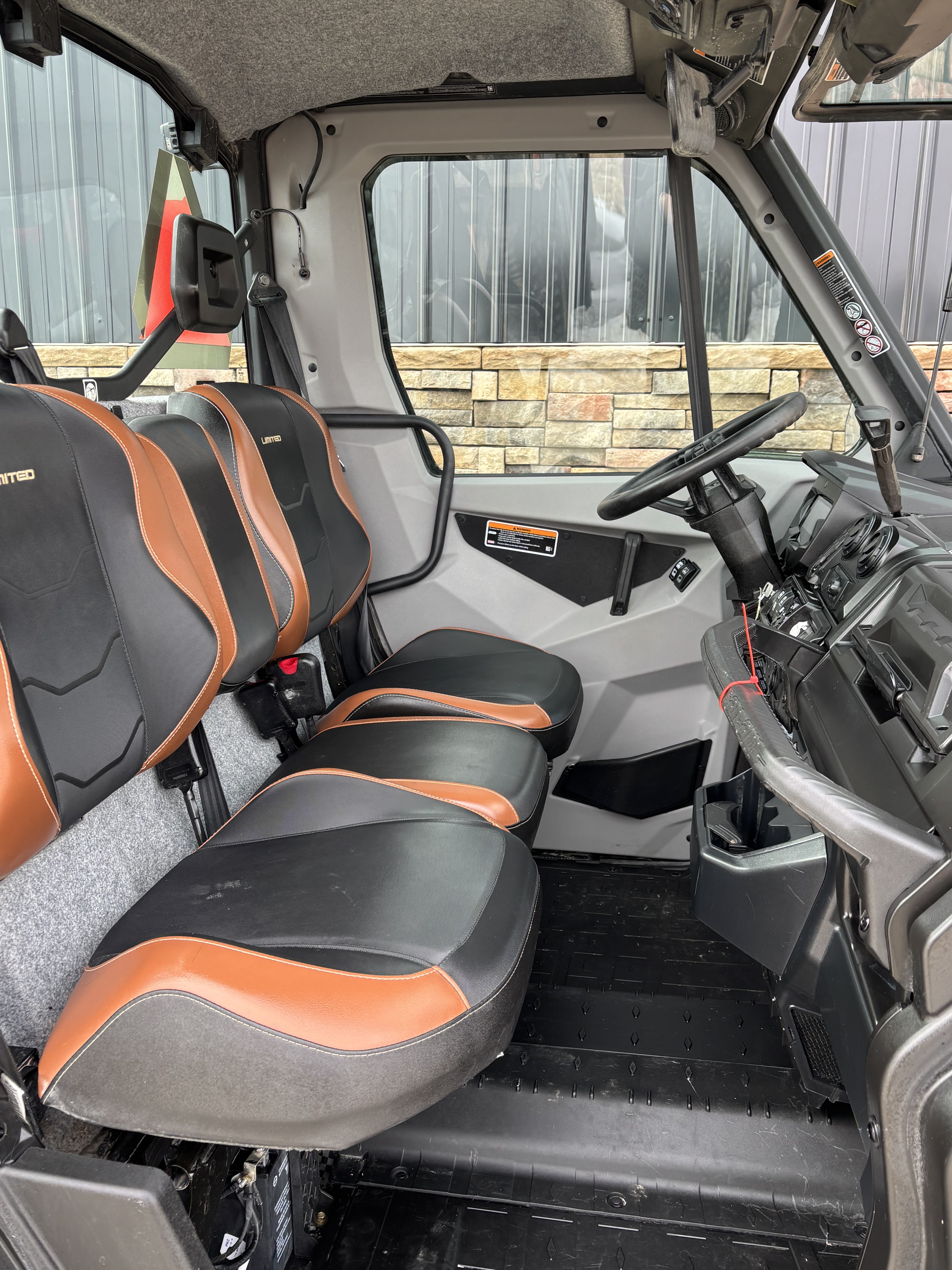 2021 Can-Am Defender Limited HD10 in Columbia, Missouri - Photo 6