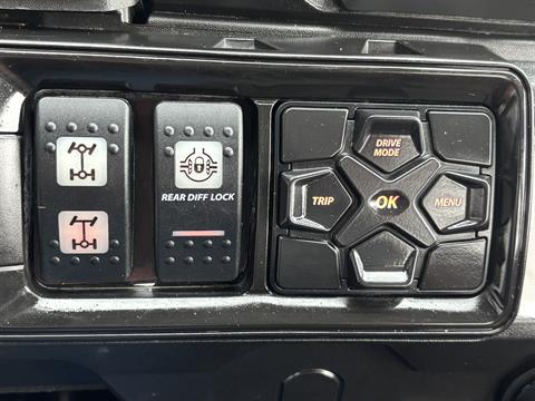 2021 Can-Am Defender Limited HD10 in Columbia, Missouri - Photo 9