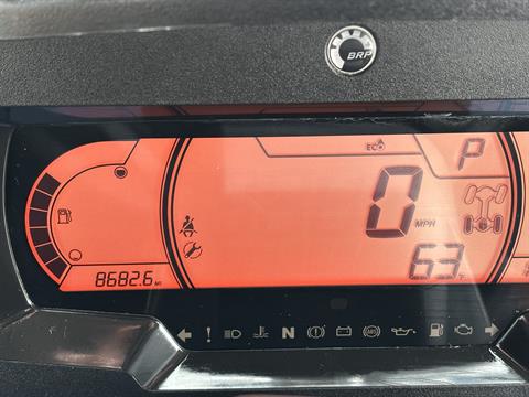 2021 Can-Am Defender Limited HD10 in Columbia, Missouri - Photo 12