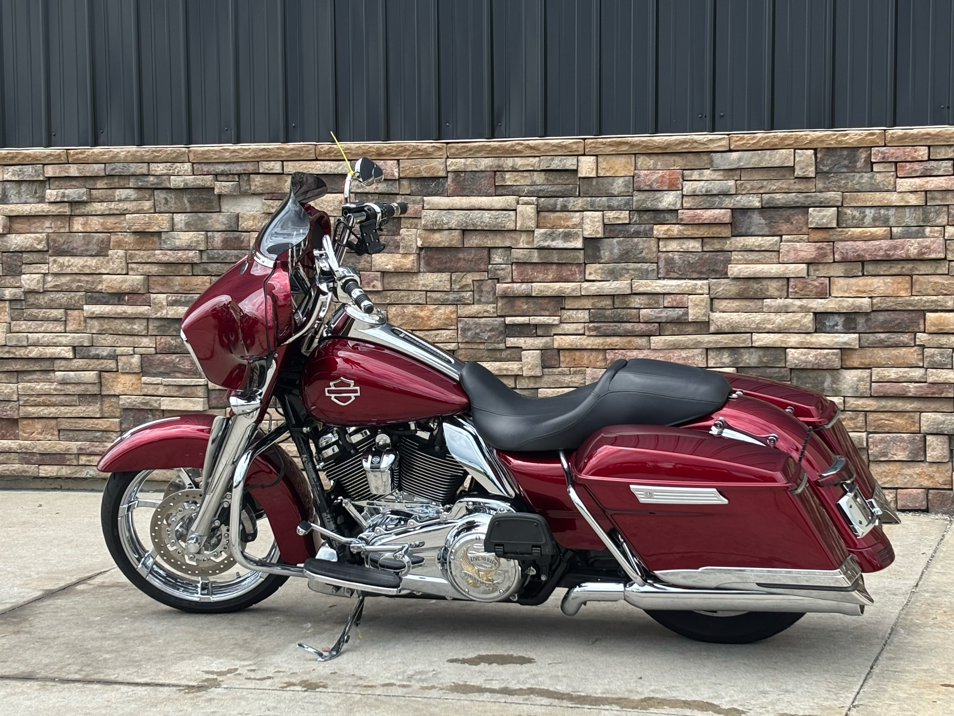 2017 Harley-Davidson Street Glide® Special in Columbia, Missouri - Photo 3