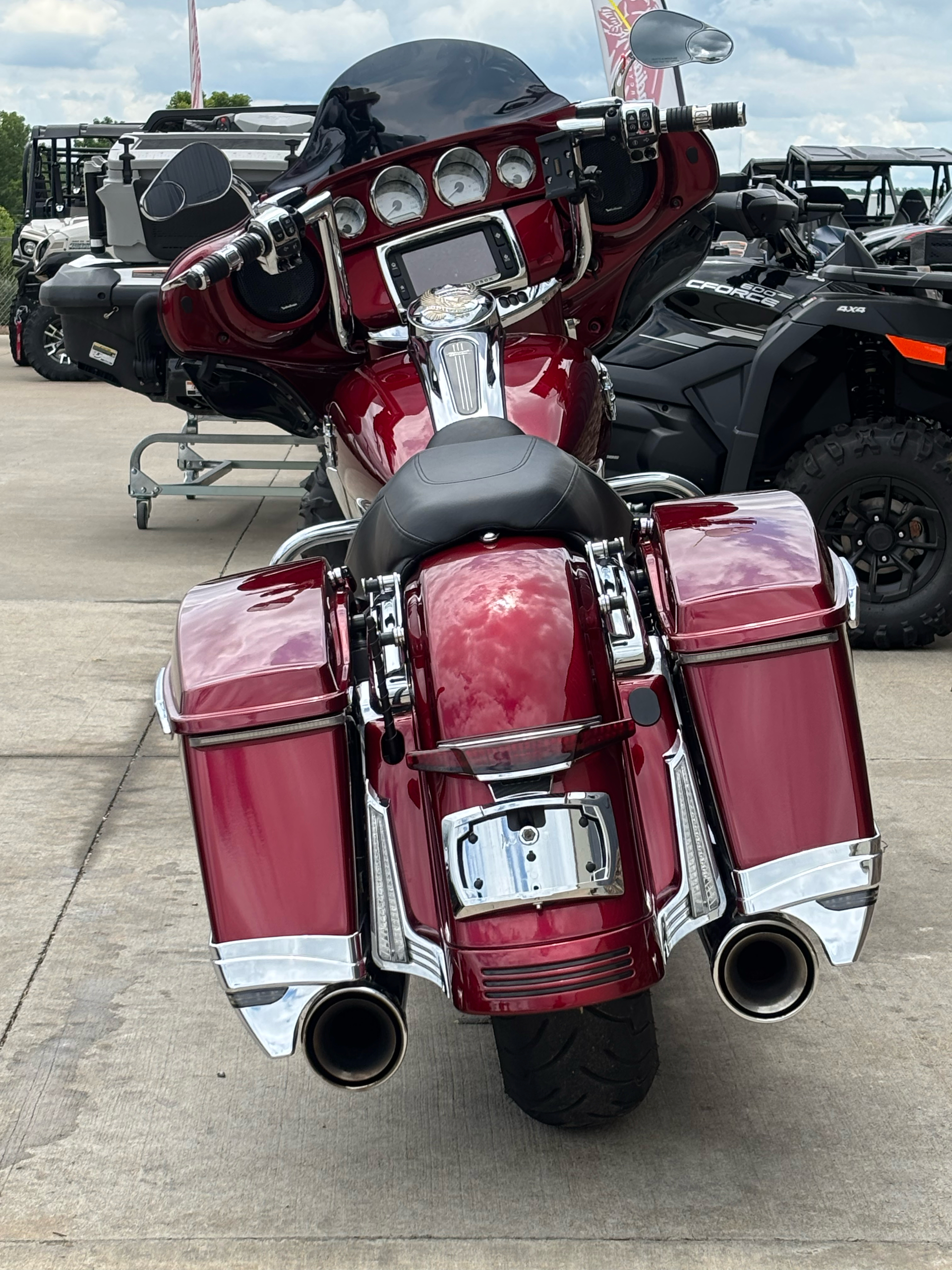 2017 Harley-Davidson Street Glide® Special in Columbia, Missouri - Photo 4