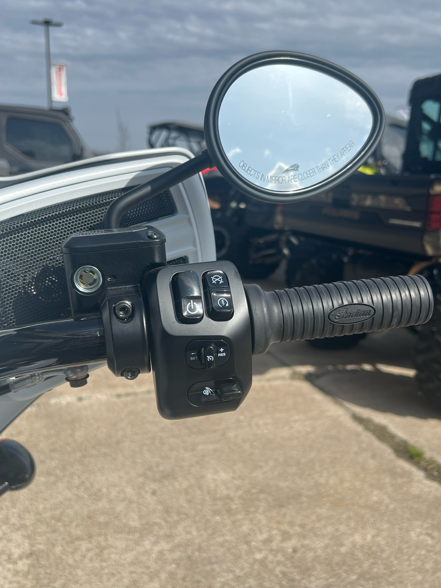 2024 Indian Motorcycle Chieftain® Dark Horse® with PowerBand Audio Package in Columbia, Missouri - Photo 7