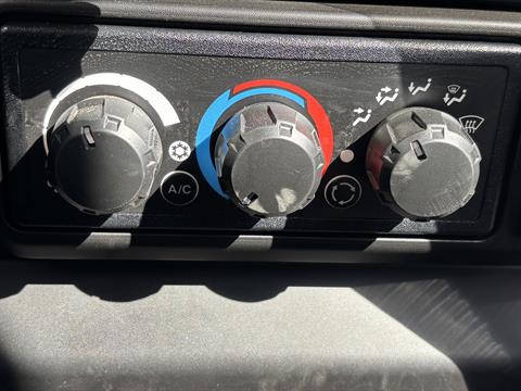 2026 Can-Am Defender MAX Limited HD11 in Columbia, Missouri - Photo 13