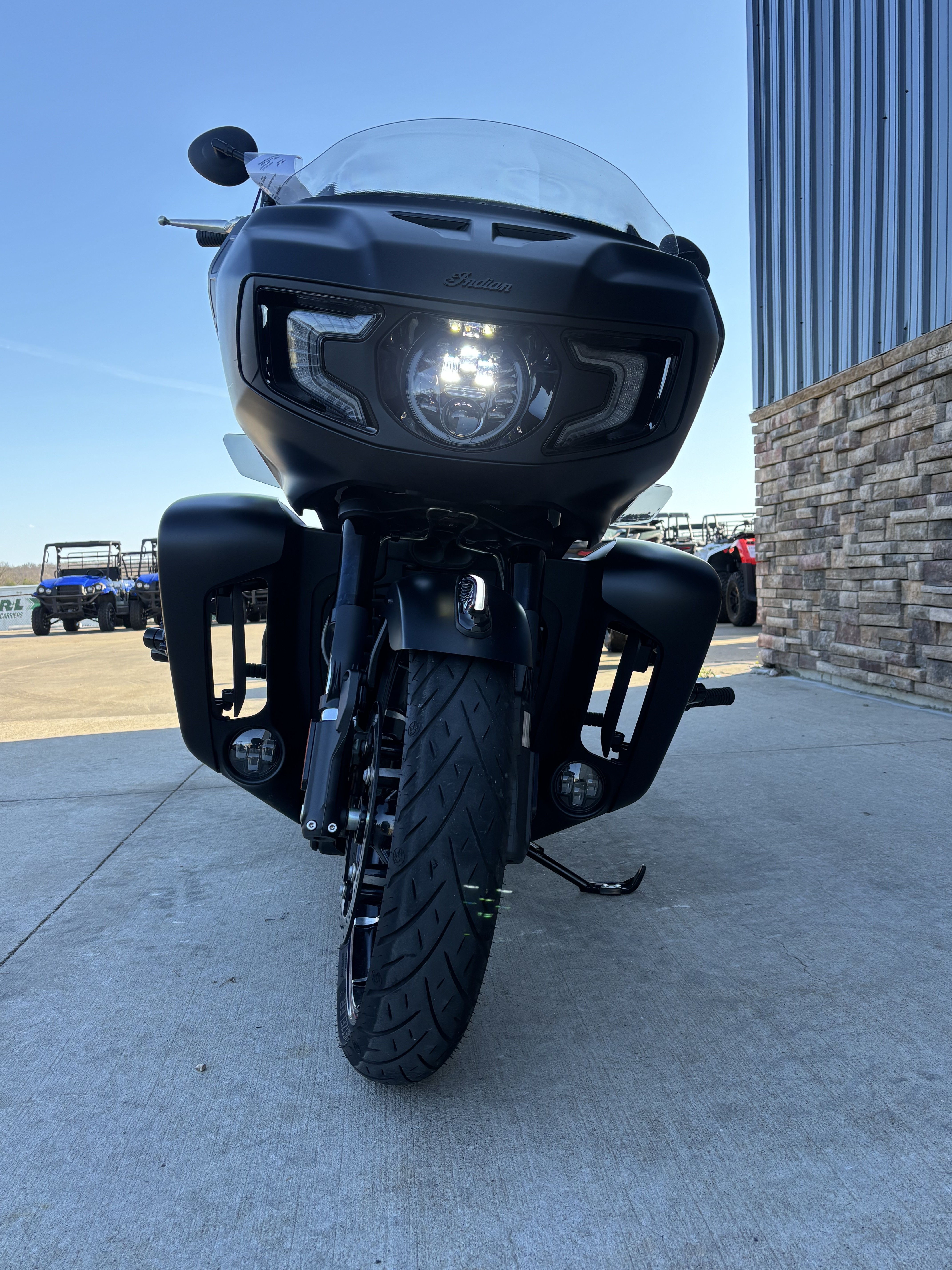 2023 Indian Motorcycle Challenger® Dark Horse® in Columbia, Missouri - Photo 6