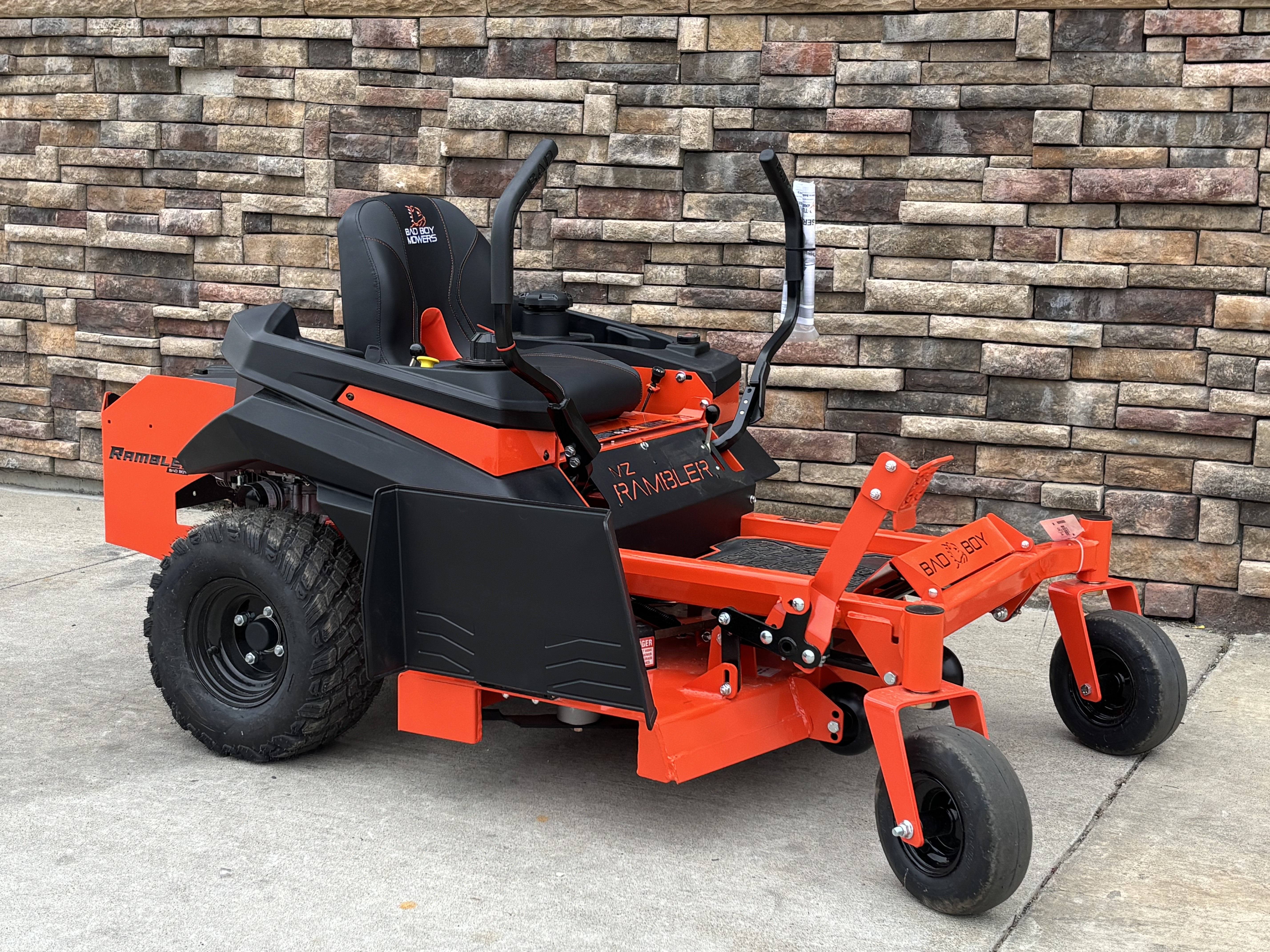 2026 Bad Boy Mowers MZ Rambler 42 in. Briggs EX1900 19 hp in Columbia, Missouri - Photo 3