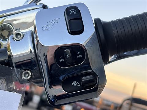 2018 Indian Motorcycle Chieftain® Limited ABS in Columbia, Missouri - Photo 14