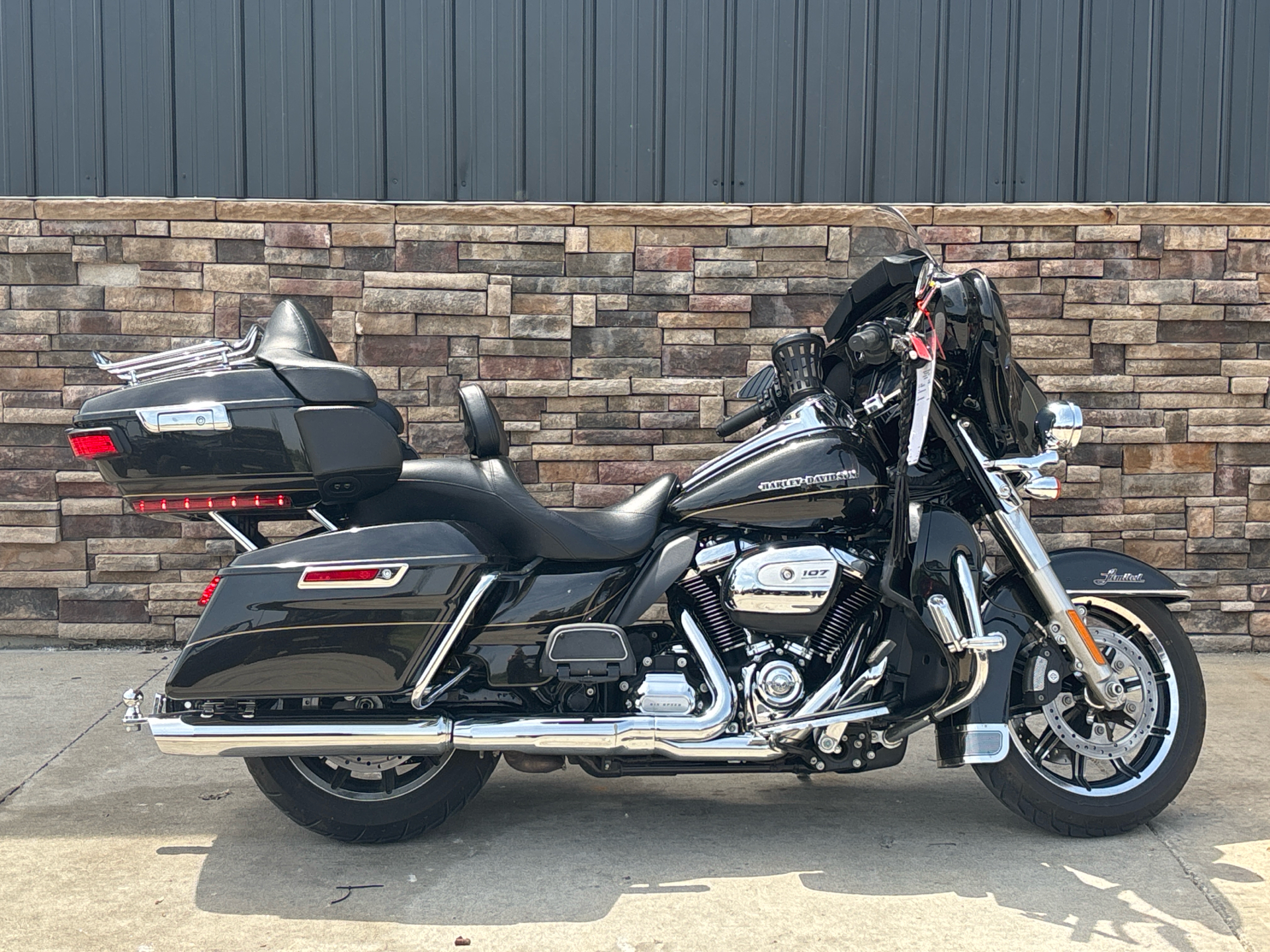 2017 Harley-Davidson Ultra Limited in Columbia, Missouri - Photo 1