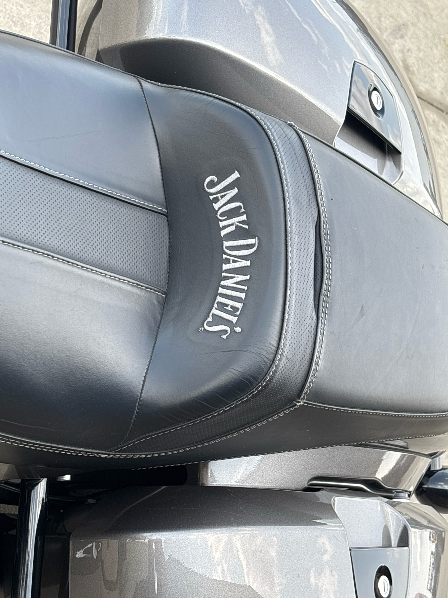 2020 Indian Motorcycle Springfield® Dark Horse® Jack Daniel’s® Limited Edition in Columbia, Missouri - Photo 12