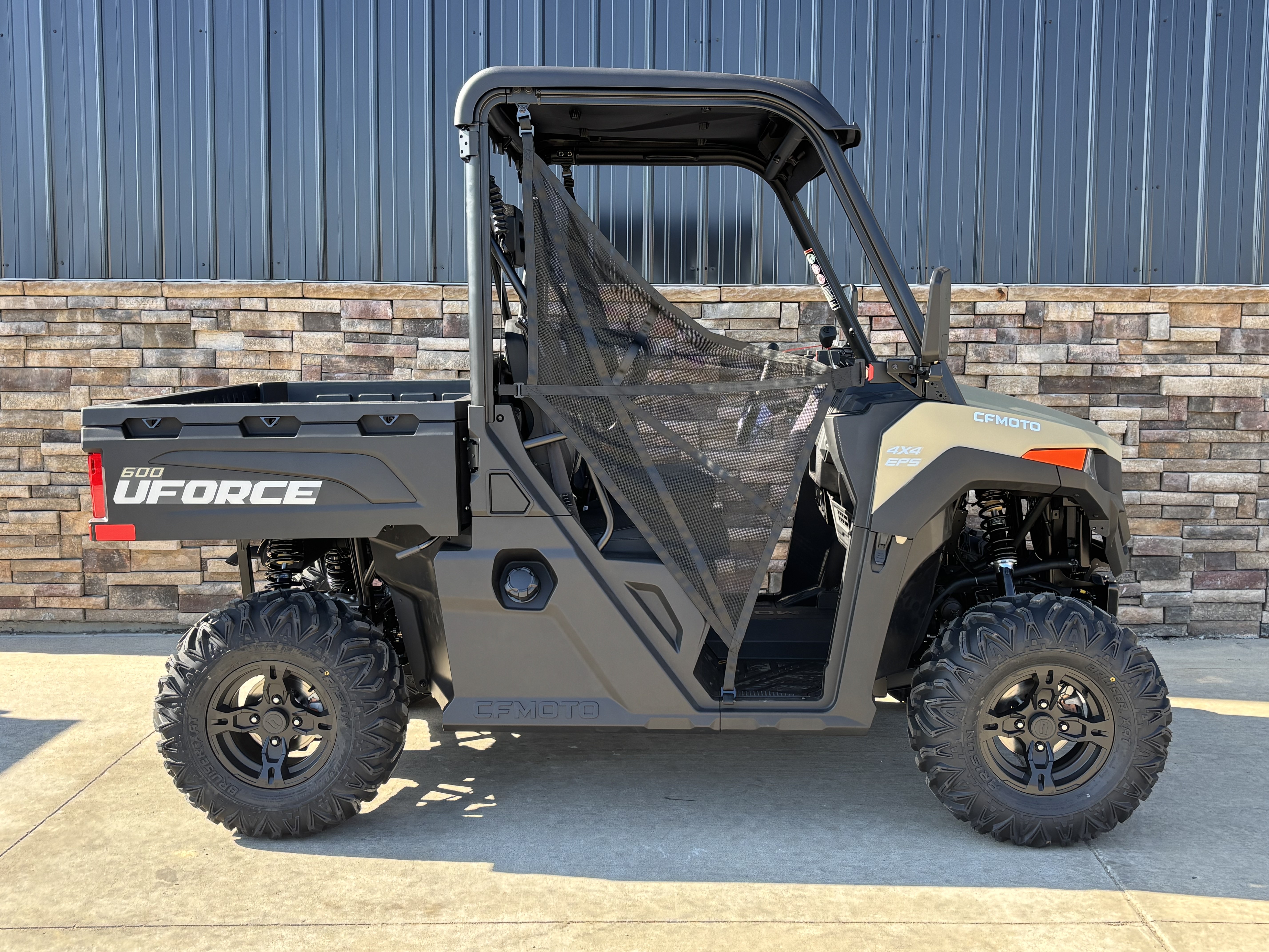 2026 CFMOTO UForce 600 in Columbia, Missouri - Photo 17