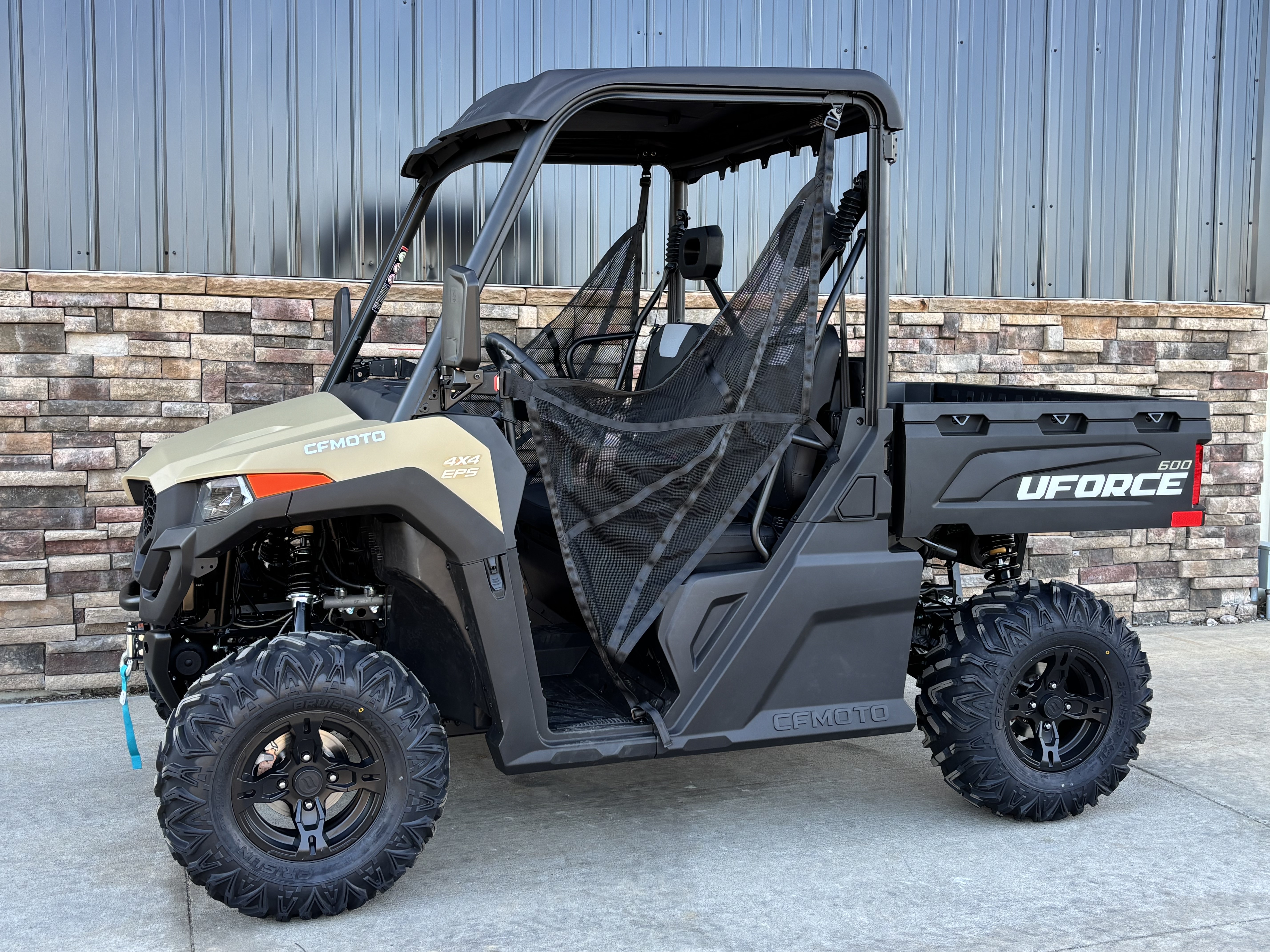 2026 CFMOTO UForce 600 in Columbia, Missouri - Photo 2