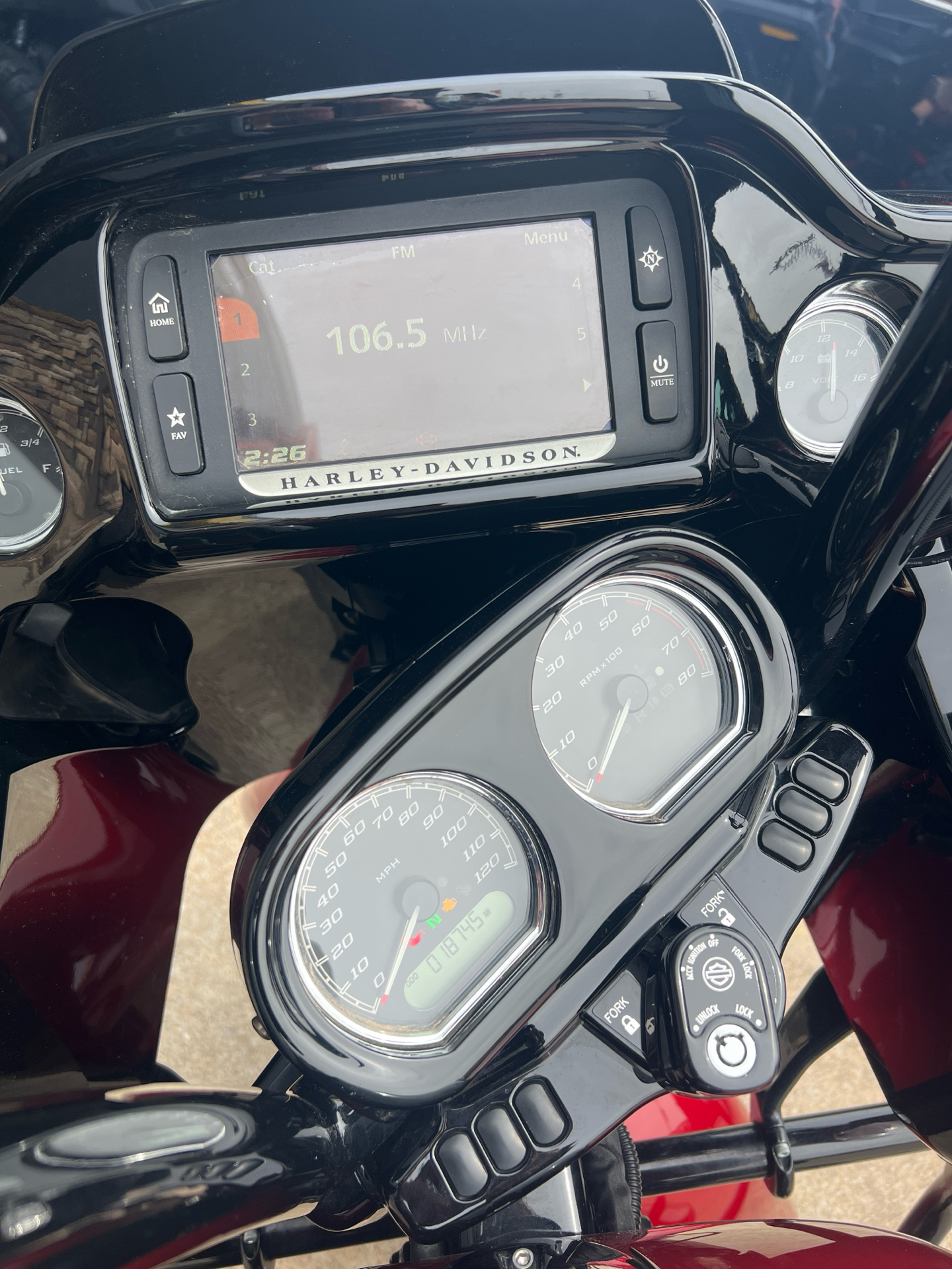 2018 Harley-Davidson Road Glide® Special in Columbia, Missouri - Photo 7