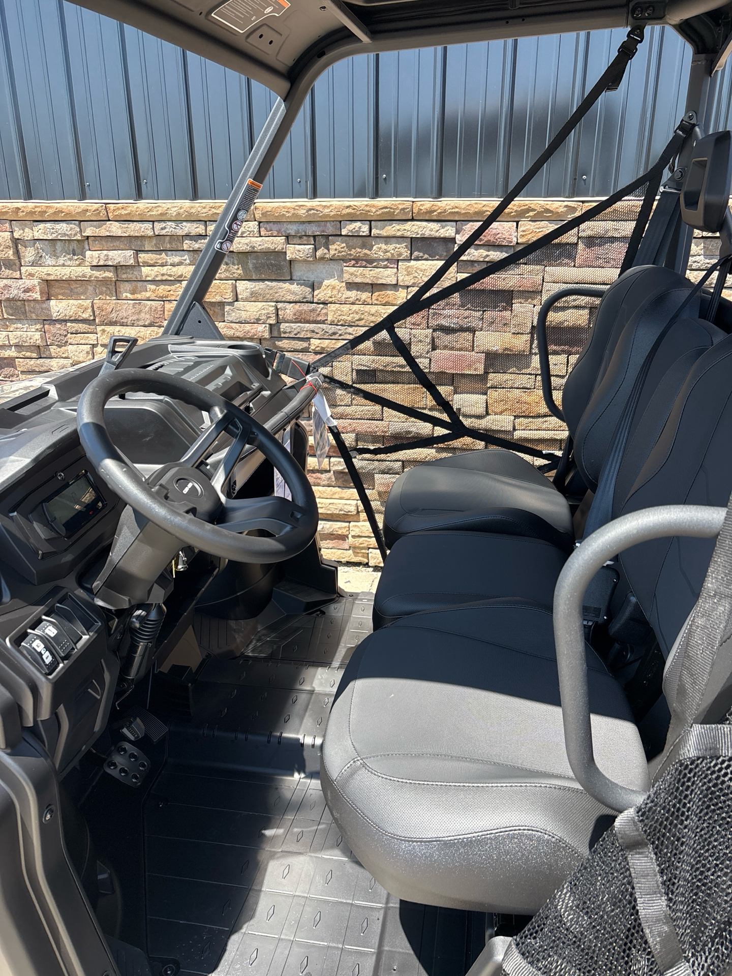 2025 Can-Am Defender XT HD9 in Columbia, Missouri - Photo 9
