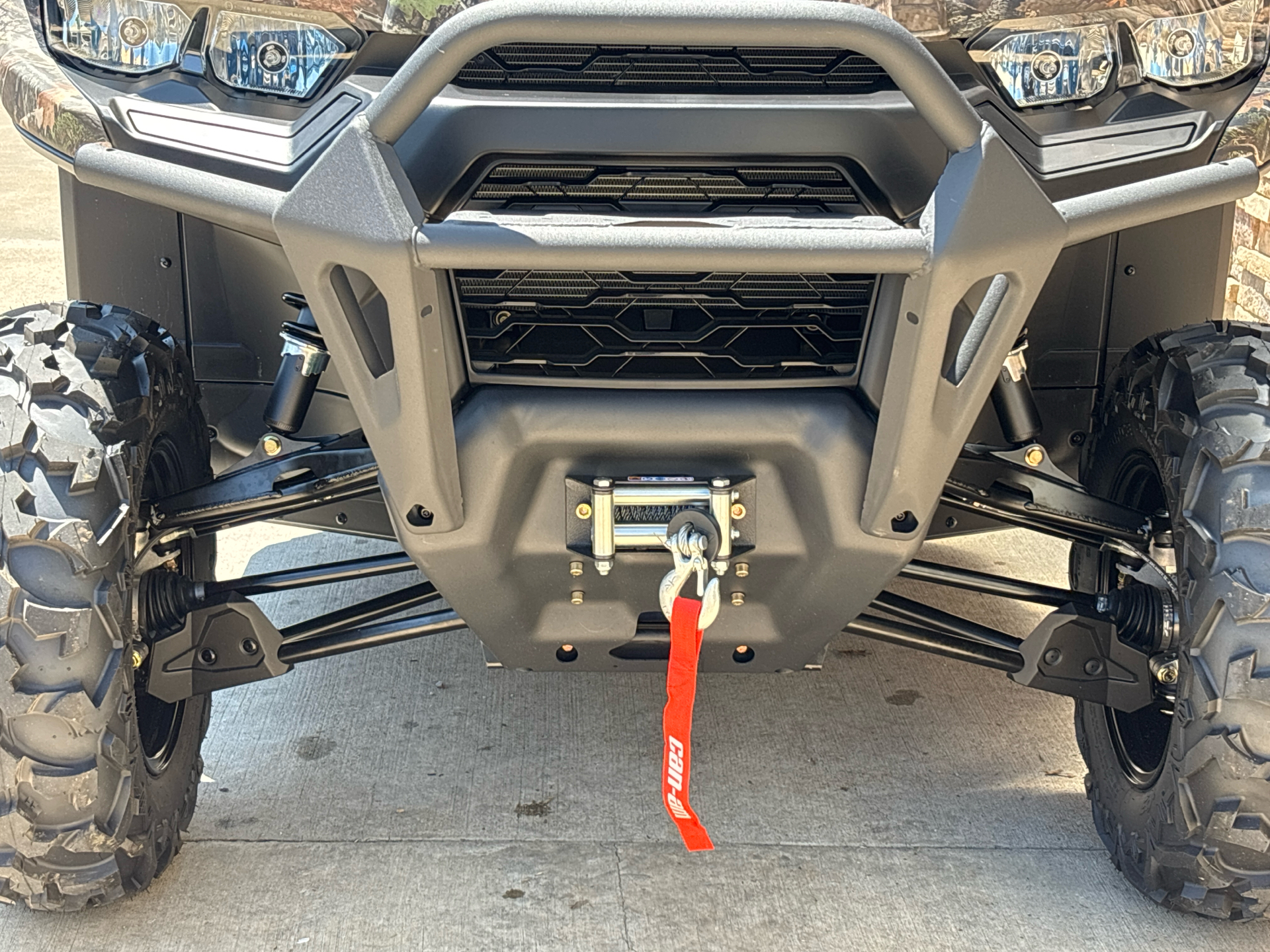 2025 Can-Am Defender XT HD9 in Columbia, Missouri - Photo 11