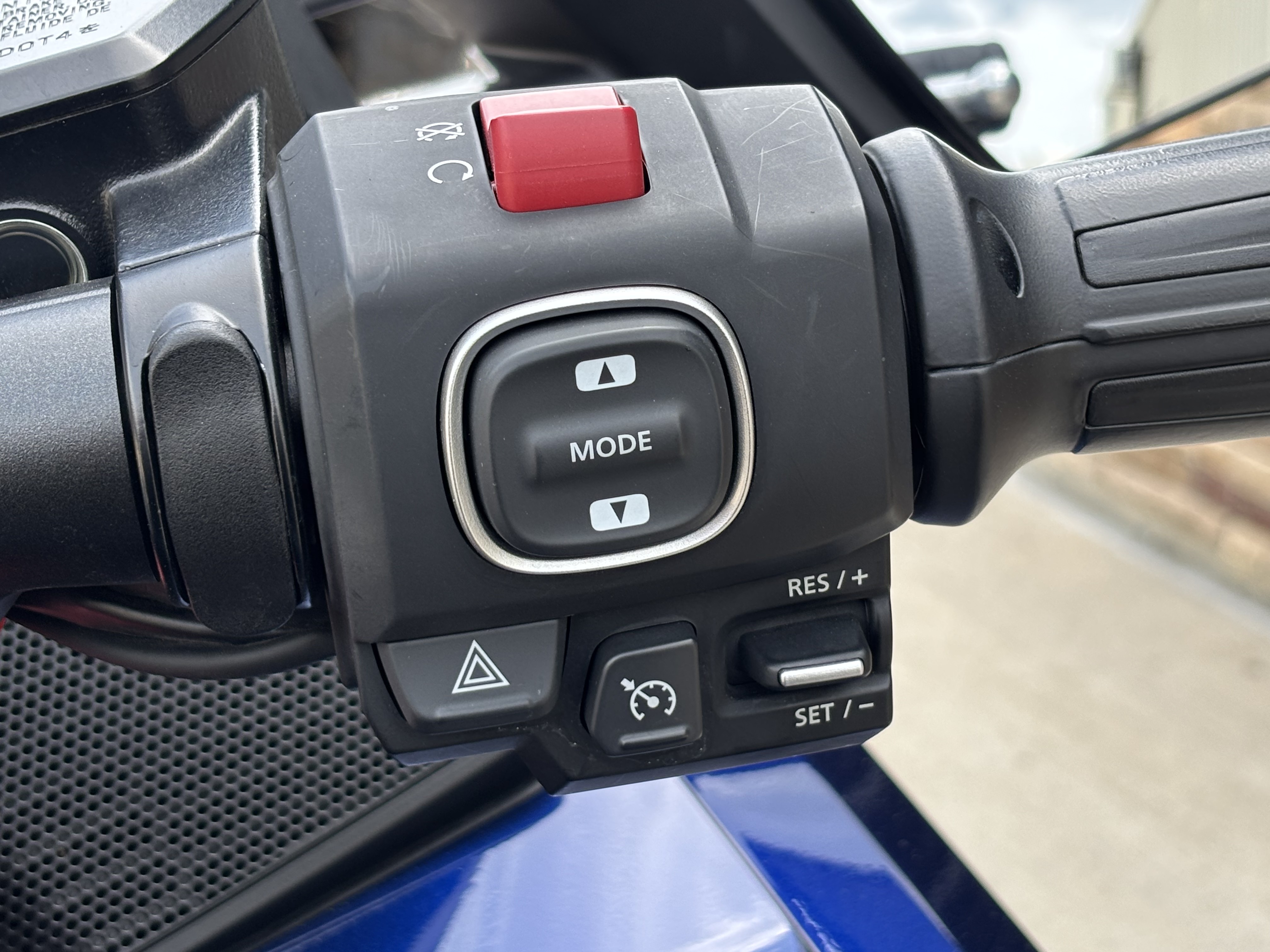 2018 Honda Gold Wing Tour in Columbia, Missouri - Photo 10