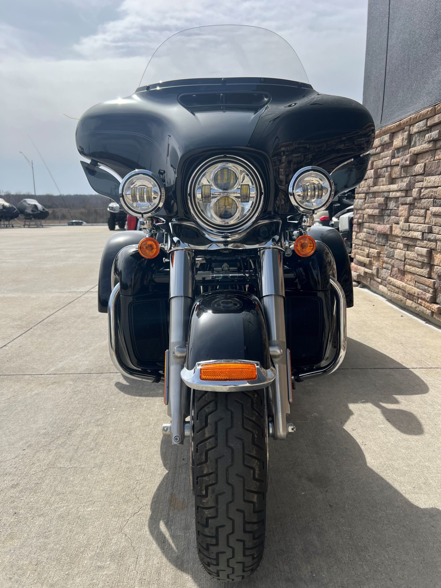 2019 Harley-Davidson Tri Glide® Ultra in Columbia, Missouri - Photo 2