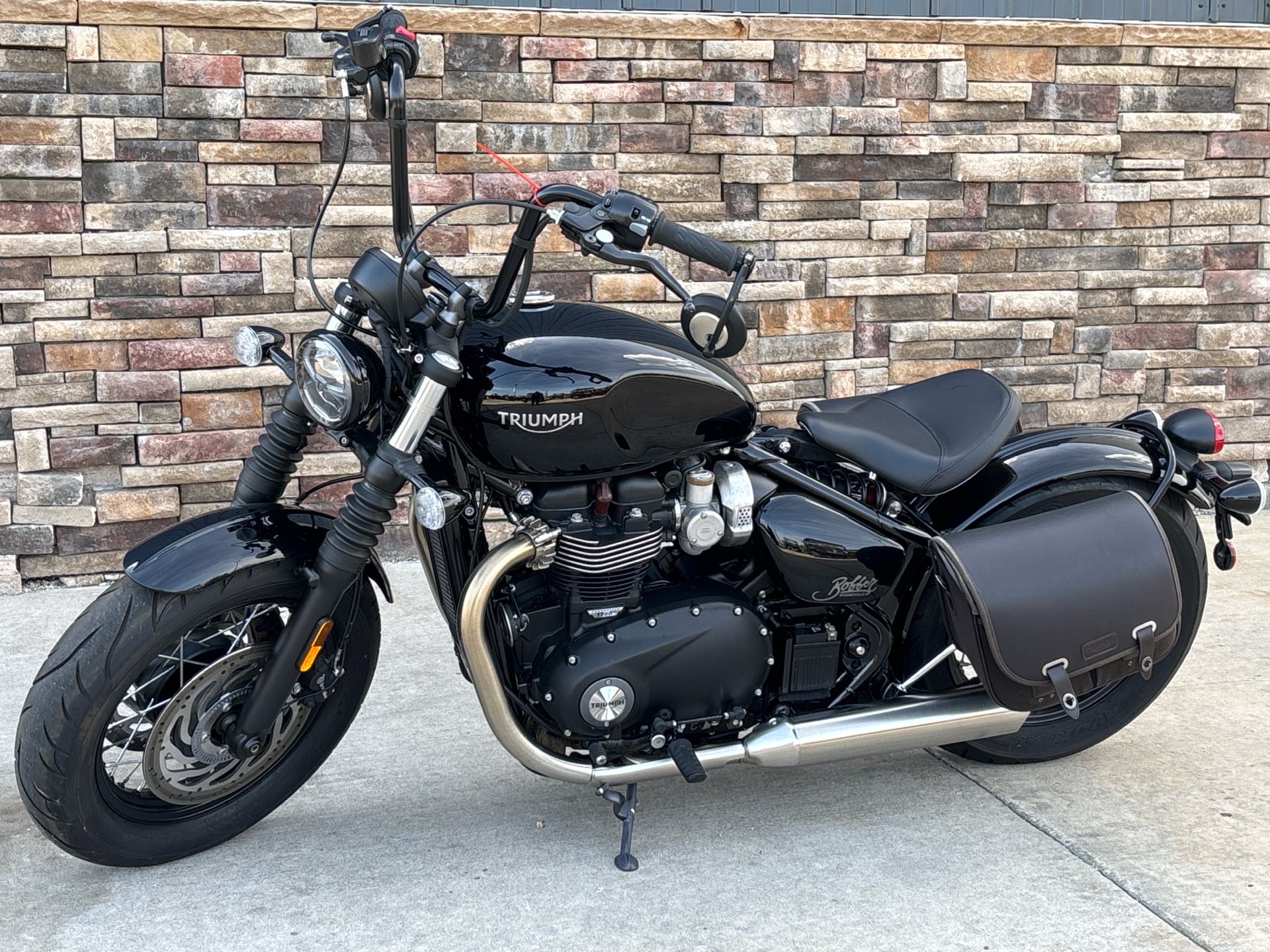 2022 Triumph Bonneville Bobber in Columbia, Missouri - Photo 2