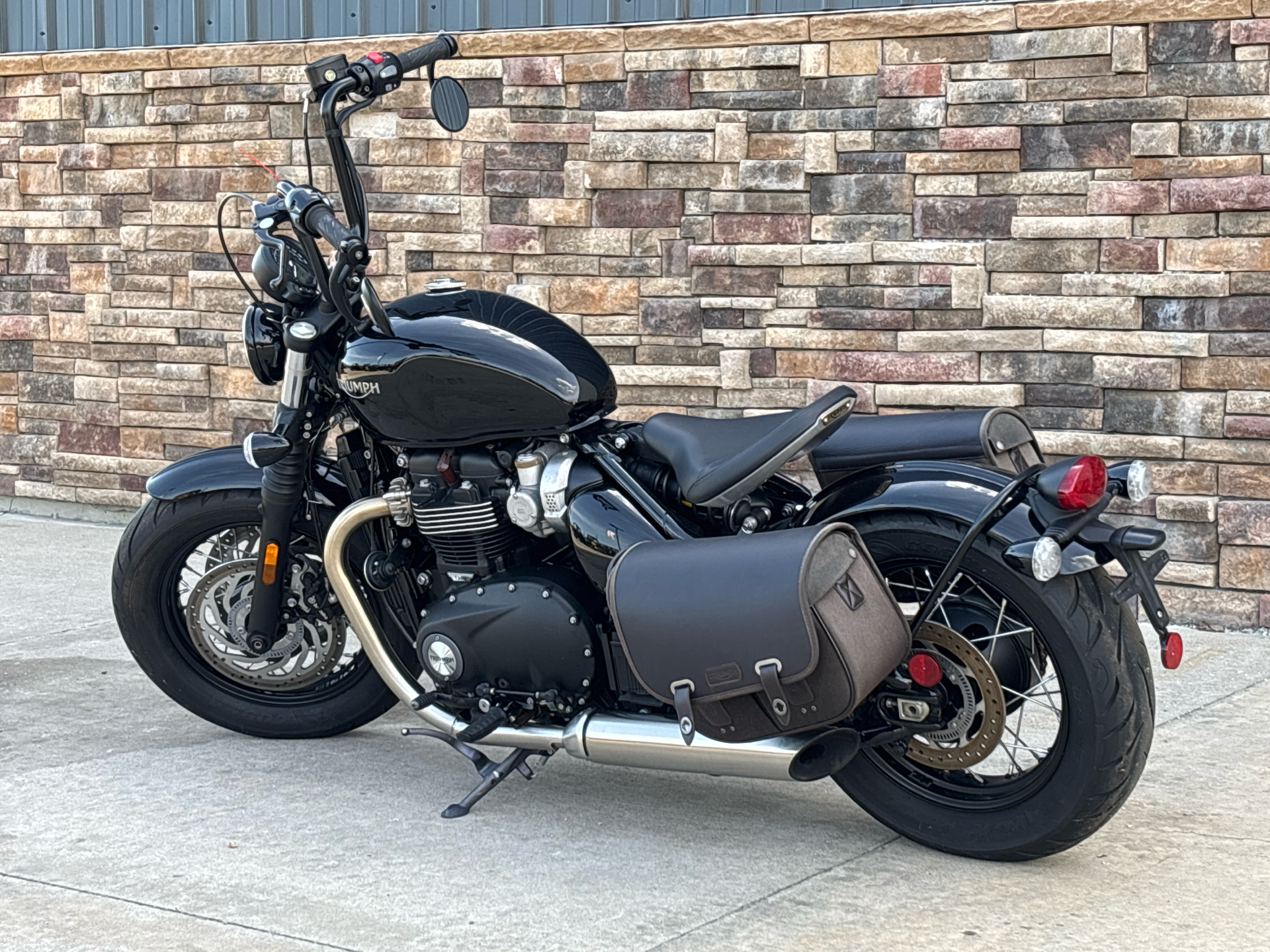 2022 Triumph Bonneville Bobber in Columbia, Missouri - Photo 3