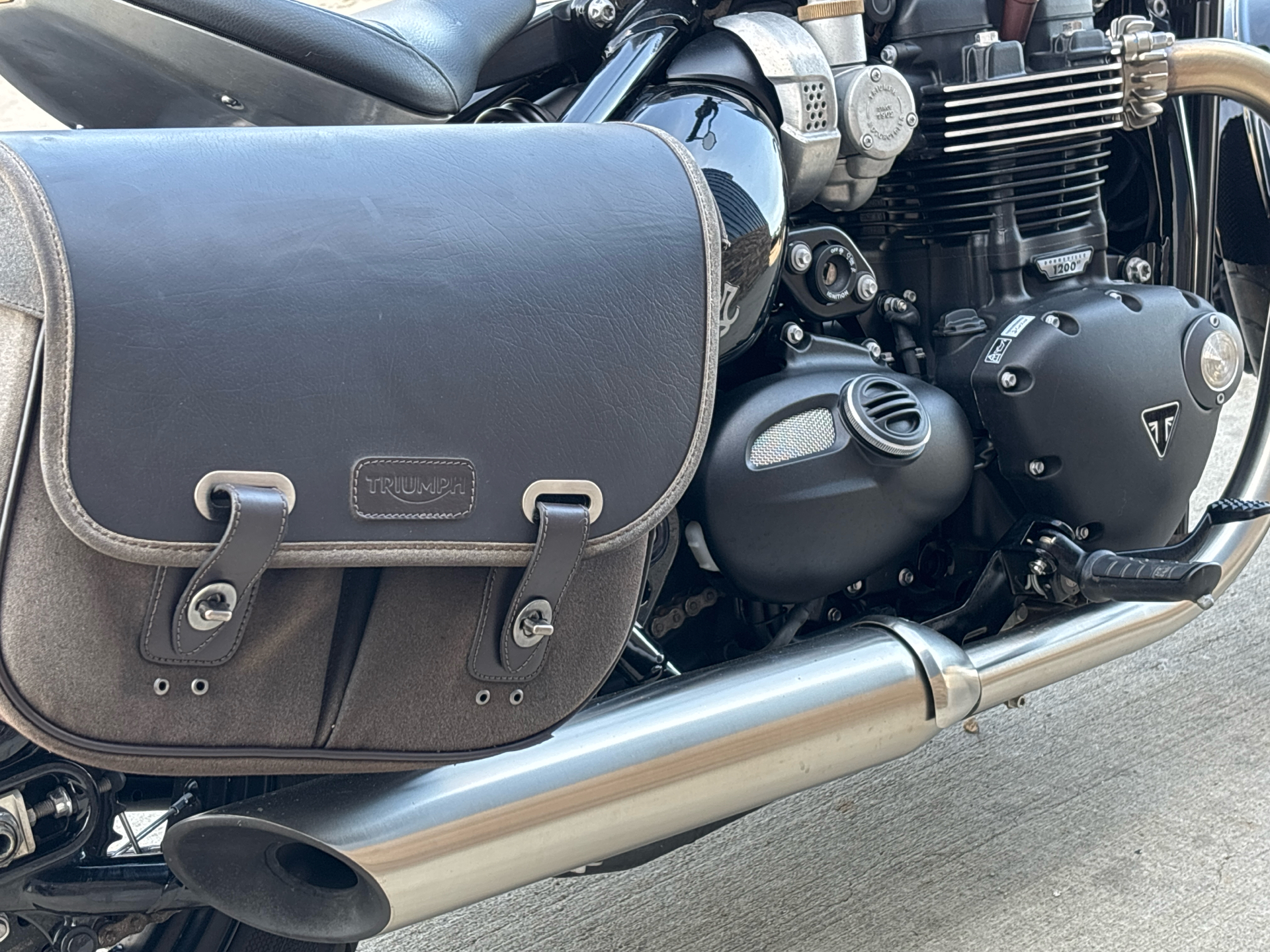 2022 Triumph Bonneville Bobber in Columbia, Missouri - Photo 7