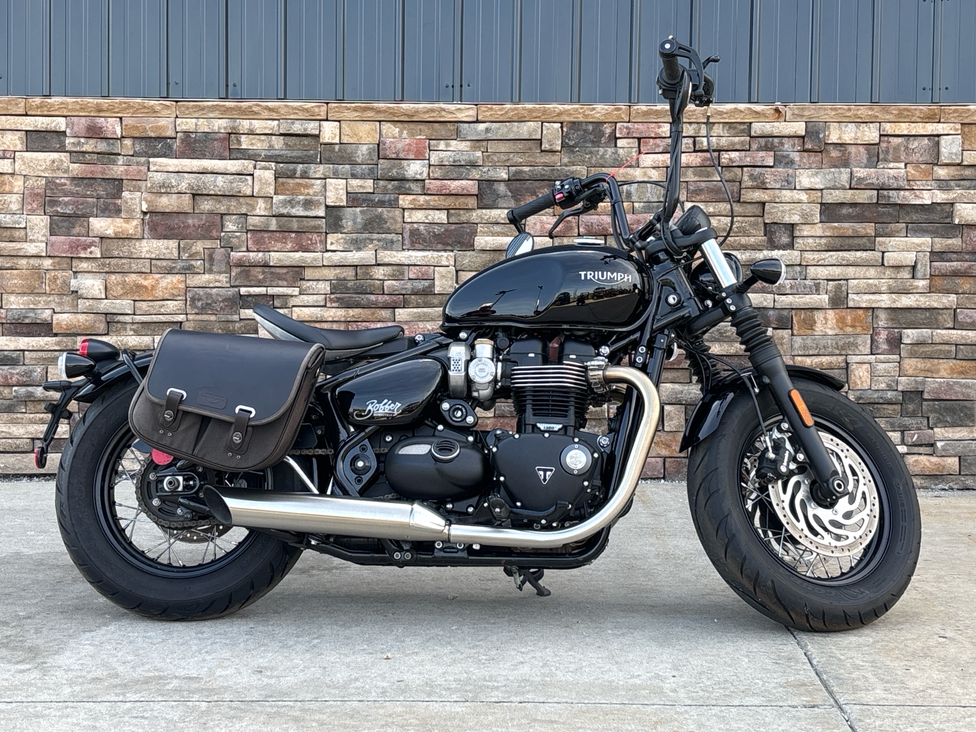 2022 Triumph Bonneville Bobber in Columbia, Missouri - Photo 13