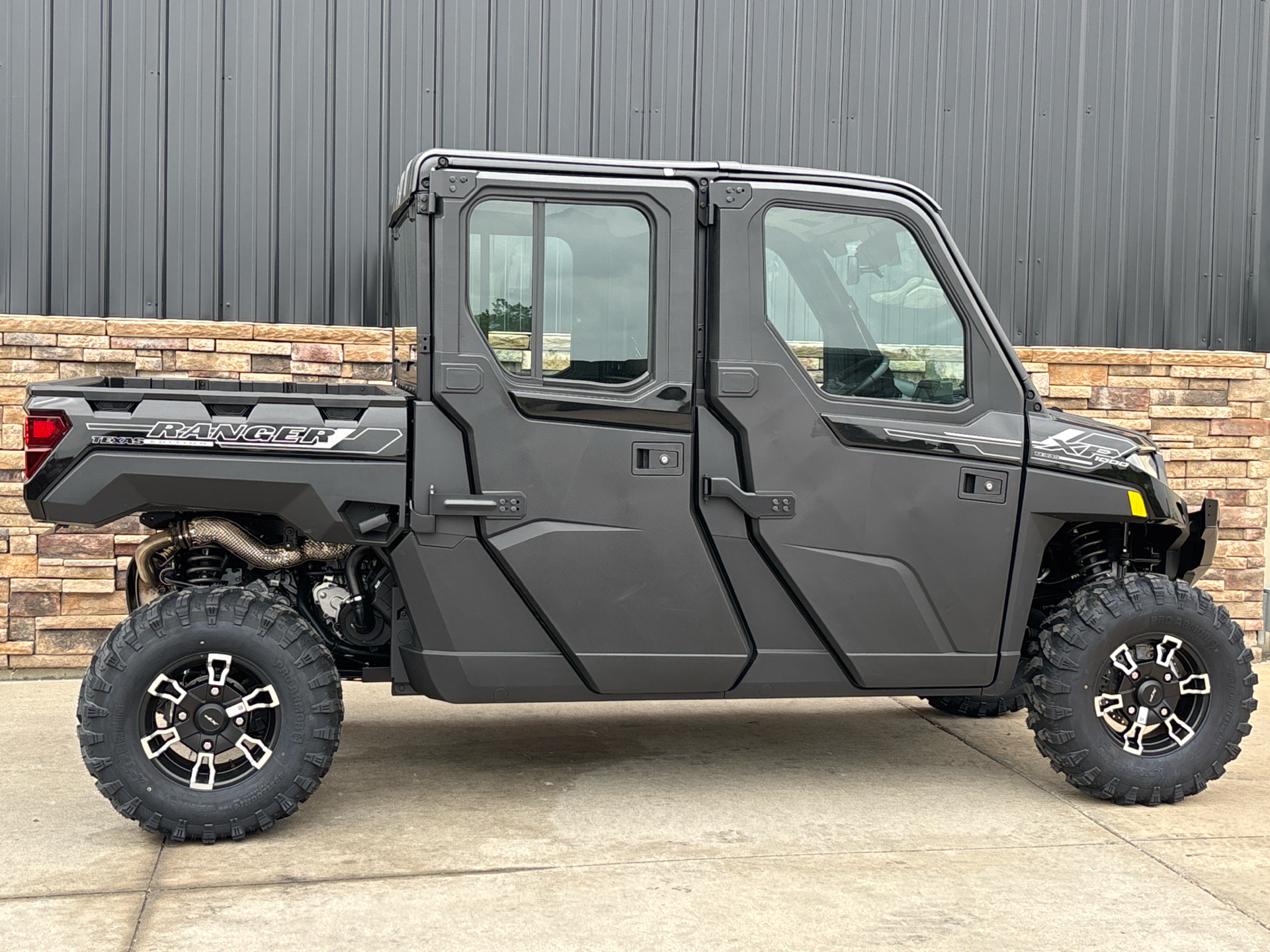 2025 Polaris Ranger Crew XP 1000 NorthStar Texas Edition in Columbia, Missouri - Photo 2