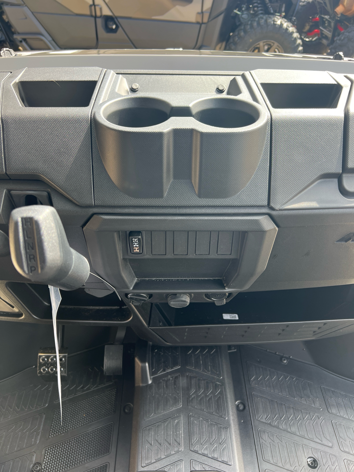 2025 Polaris Ranger Crew 1000 Premium in Columbia, Missouri - Photo 10