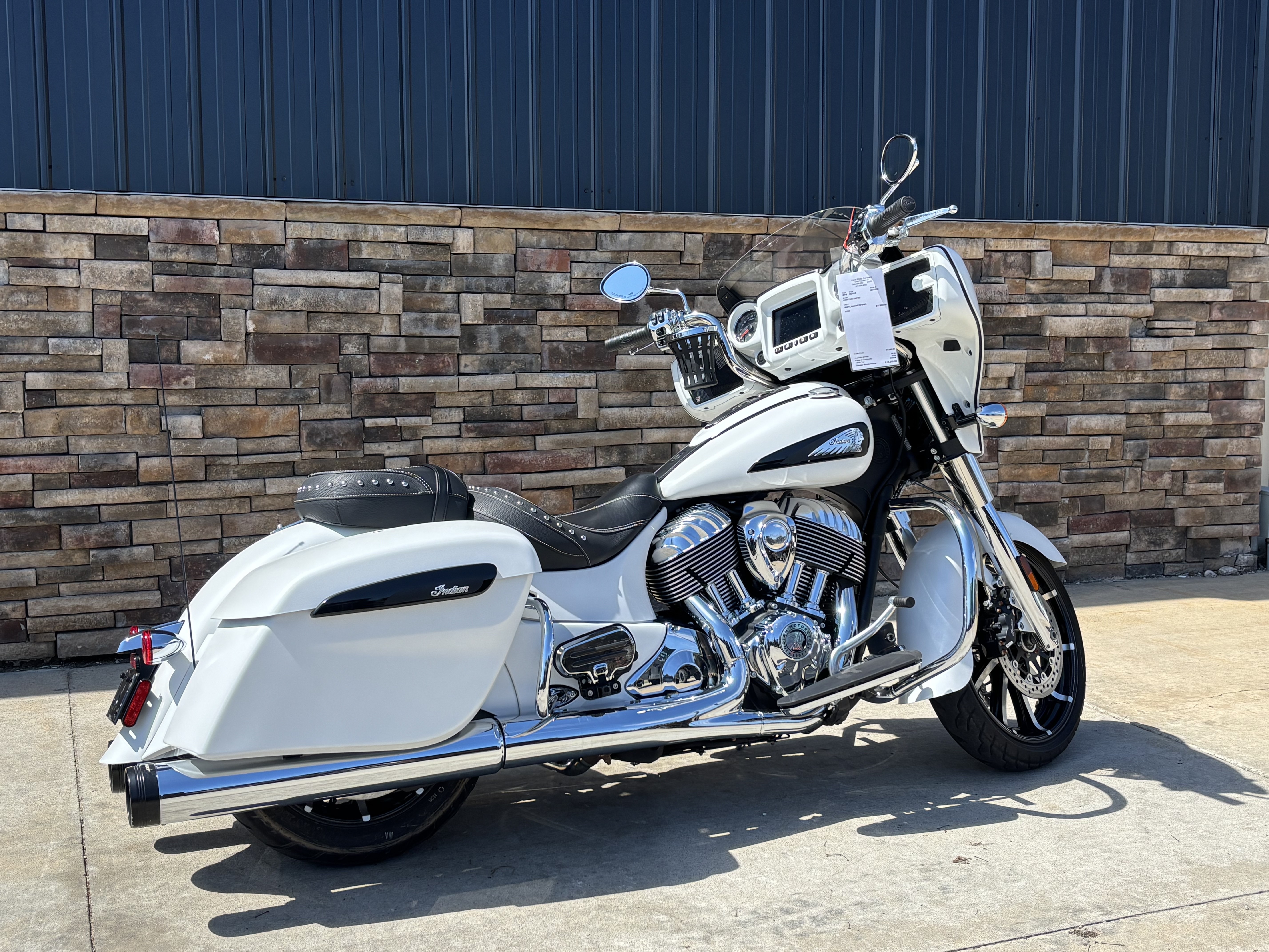 2019 Indian Motorcycle Chieftain® Limited ABS in Columbia, Missouri - Photo 3