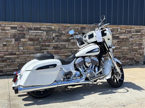 2019 Indian Motorcycle Chieftain® Limited ABS in Columbia, Missouri - Photo 3