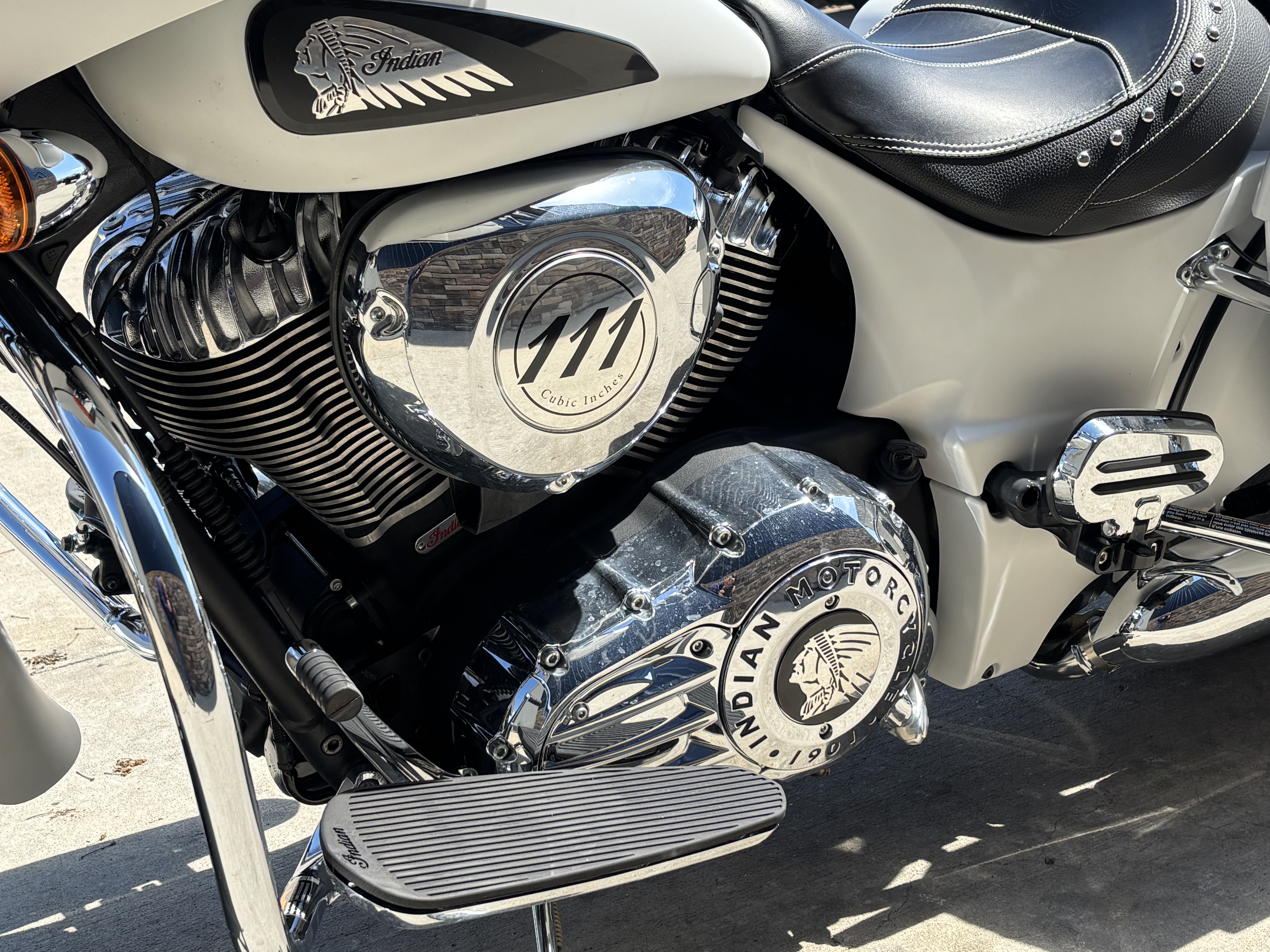 2019 Indian Motorcycle Chieftain® Limited ABS in Columbia, Missouri - Photo 8