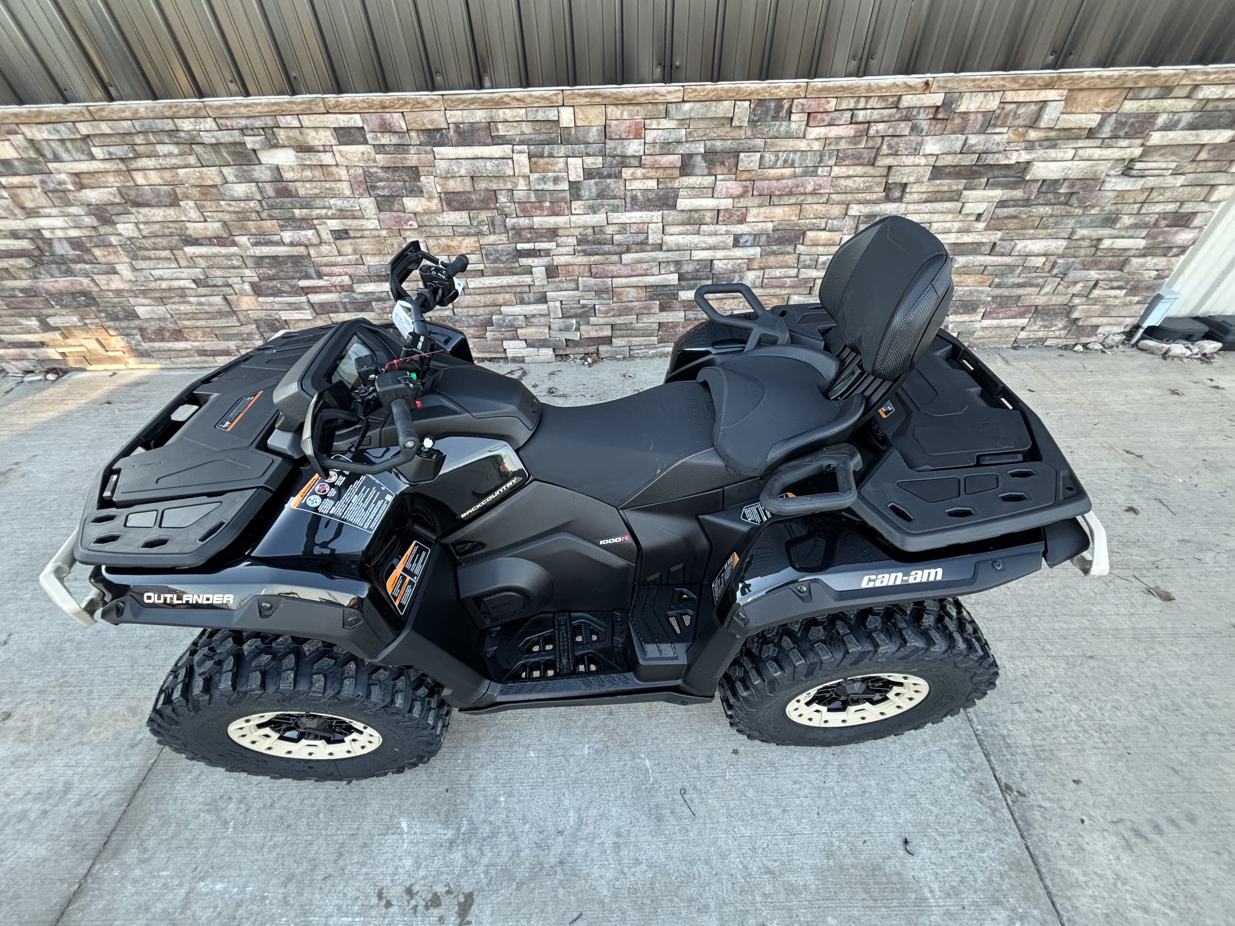 2026 Can-Am Outlander MAX Backcountry 1000R in Columbia, Missouri - Photo 6