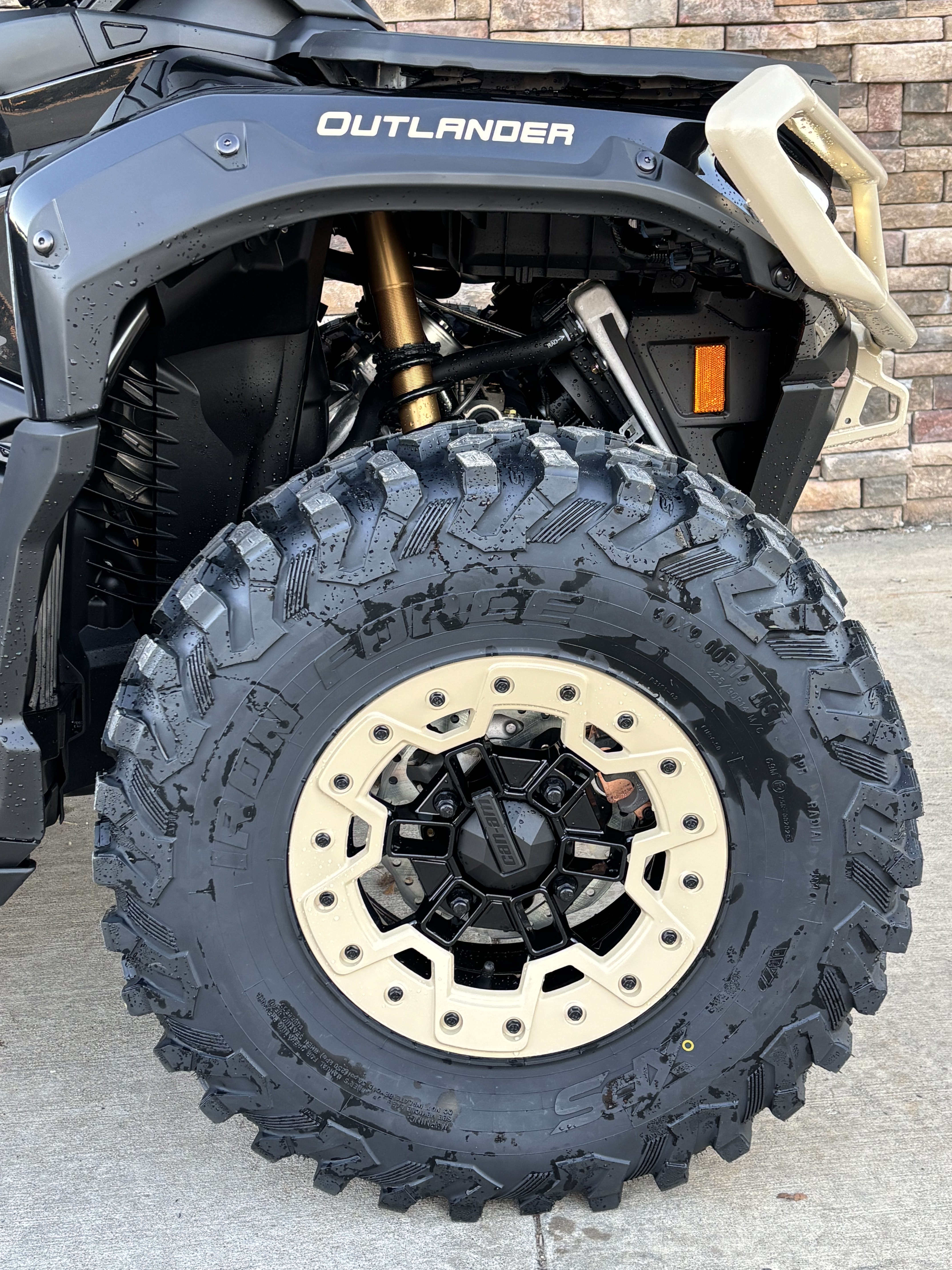 2026 Can-Am Outlander MAX Backcountry 1000R in Columbia, Missouri - Photo 13