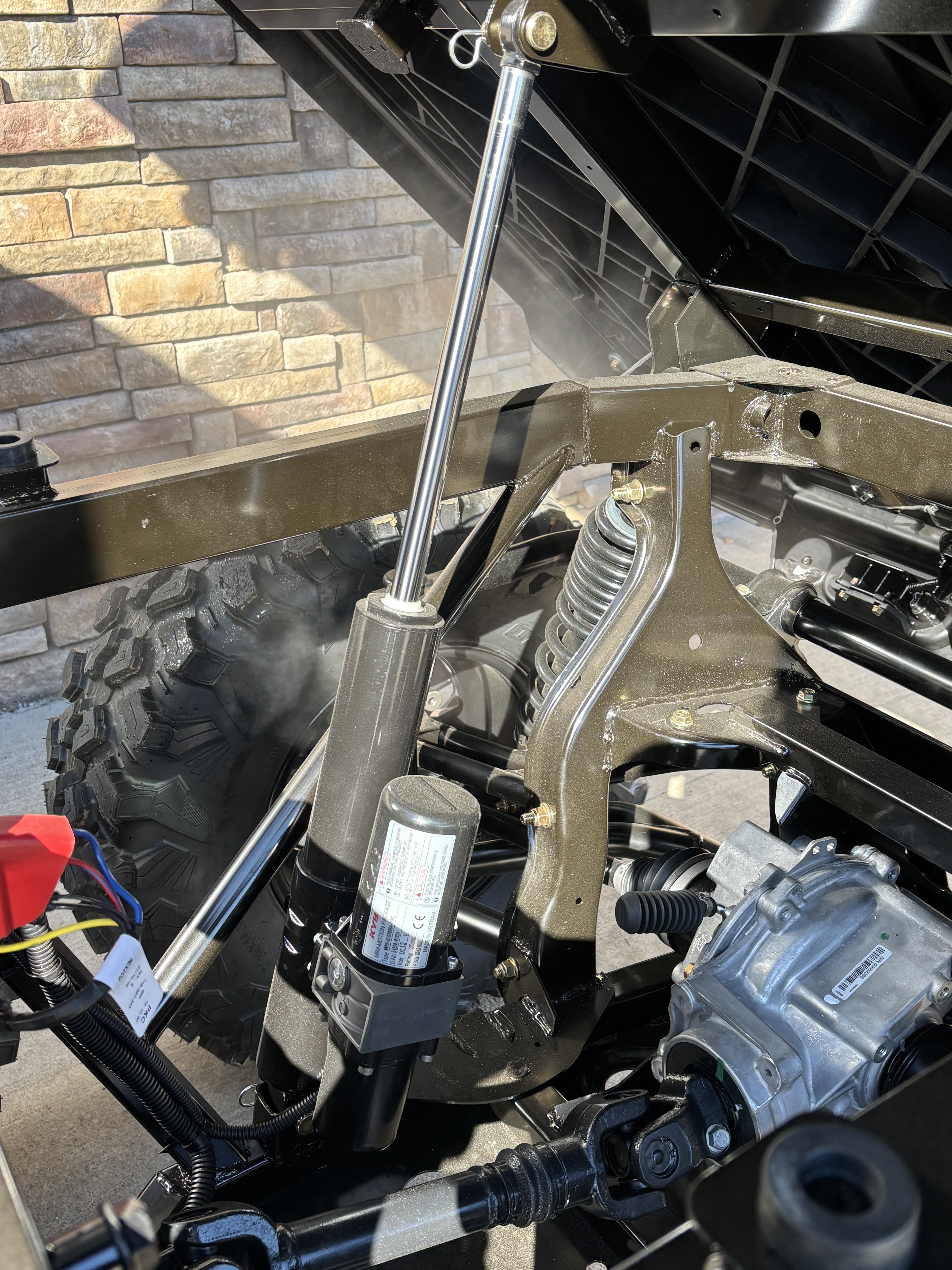 2026 Can-Am Defender 6x6 Limited in Columbia, Missouri - Photo 13