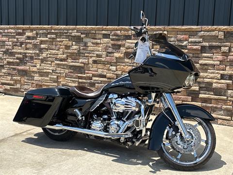 2013 Harley-Davidson Road Glide® Custom in Columbia, Missouri - Photo 2