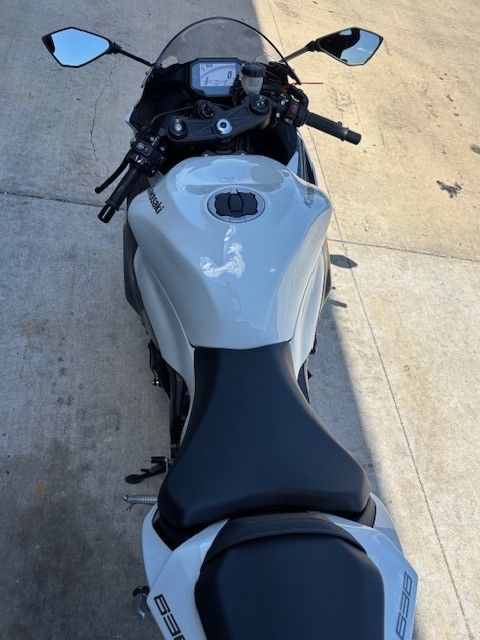 2025 Kawasaki Ninja ZX-6R in Columbia, Missouri - Photo 9