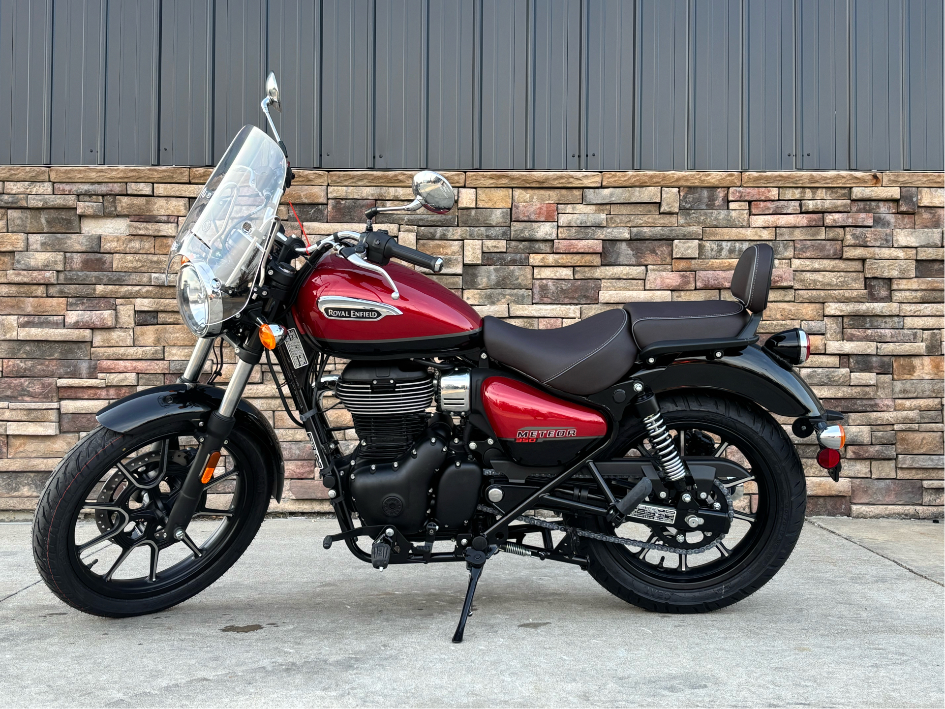2024 Royal Enfield Meteor 350 in Columbia, Missouri - Photo 1