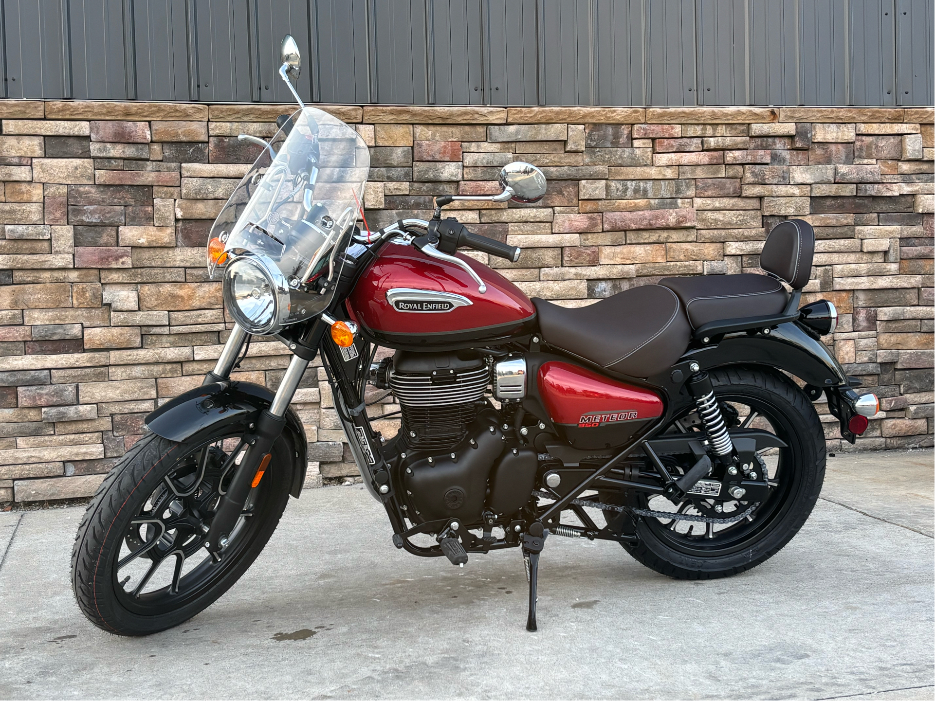 2024 Royal Enfield Meteor 350 in Columbia, Missouri - Photo 2