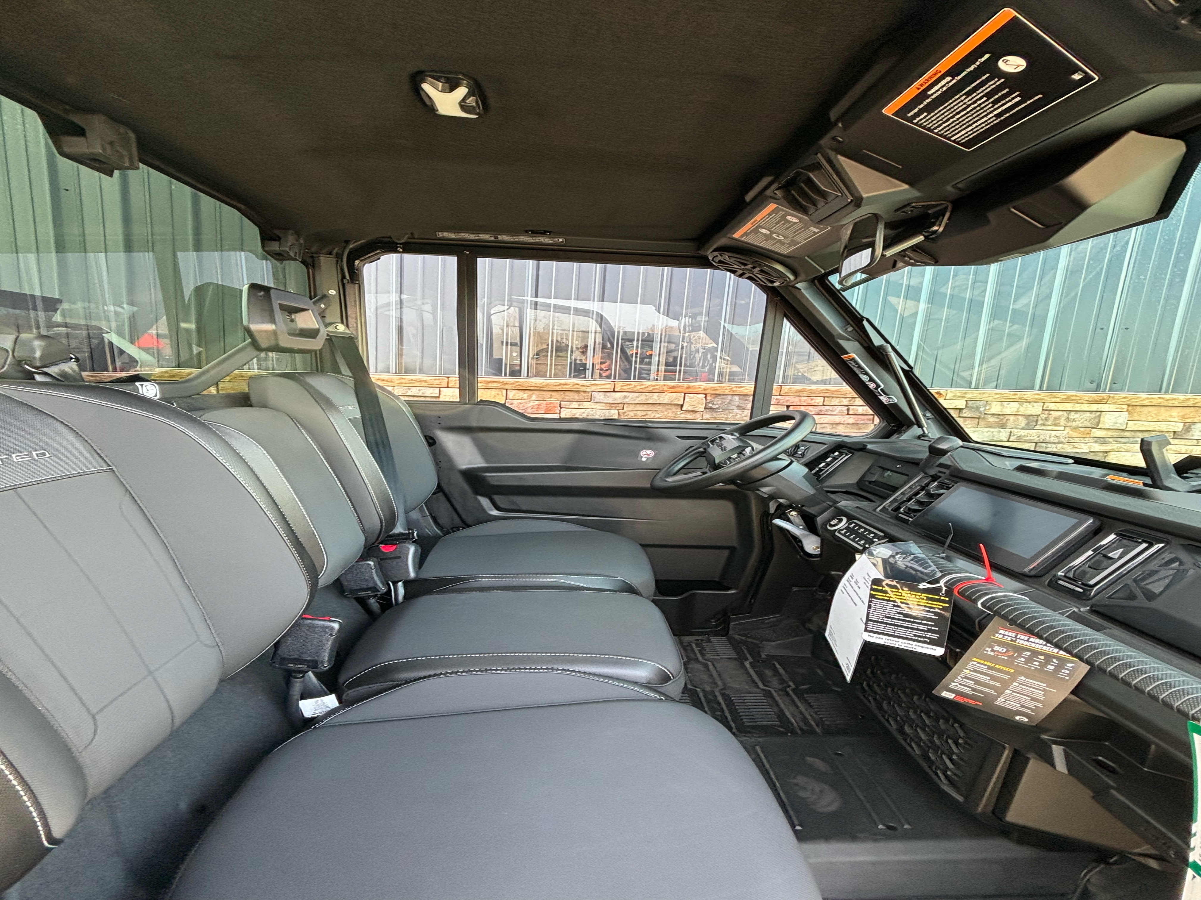 2026 Can-Am Defender Limited HD11 in Columbia, Missouri - Photo 8