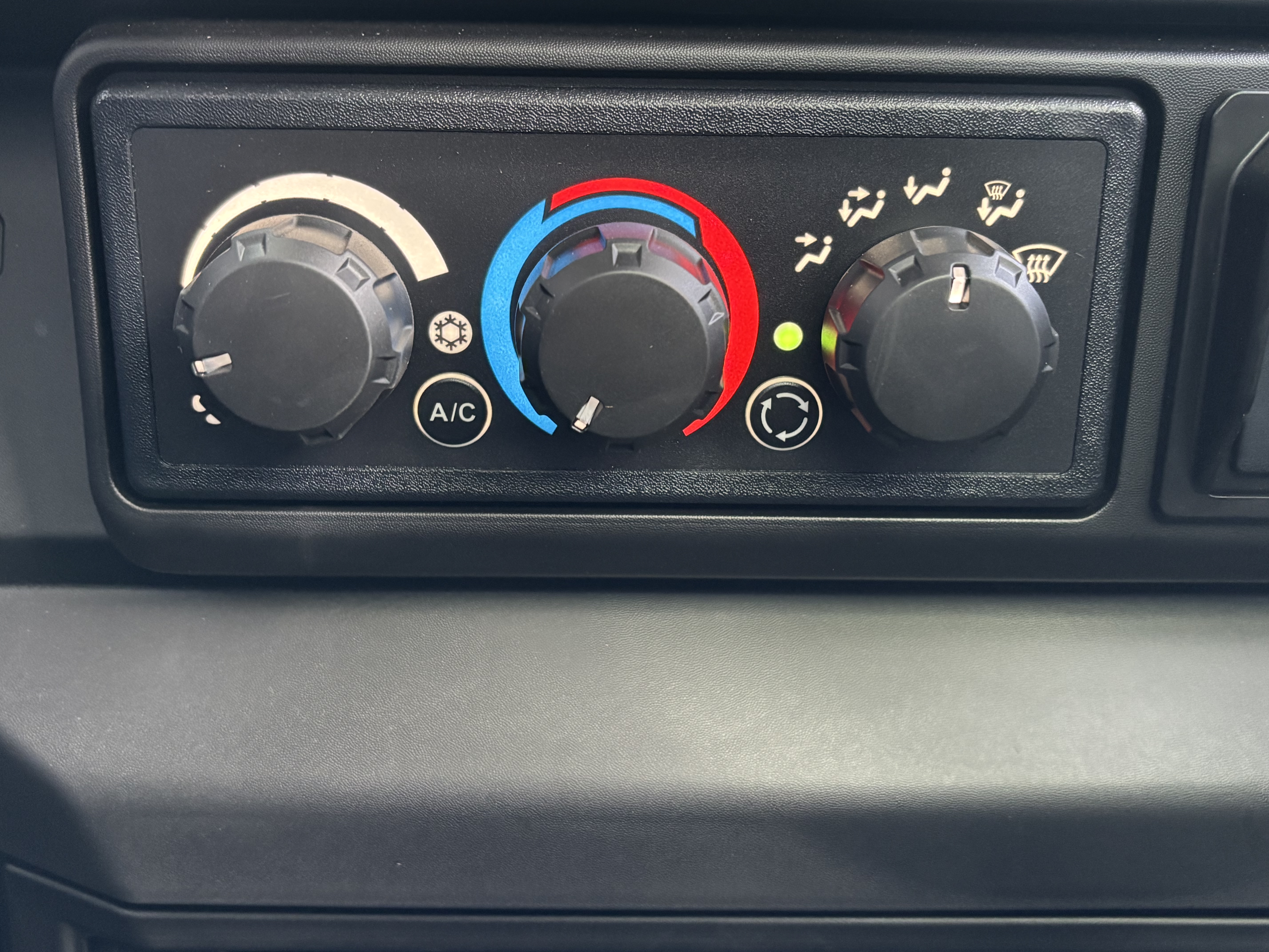 2026 Can-Am Defender Limited HD11 in Columbia, Missouri - Photo 12